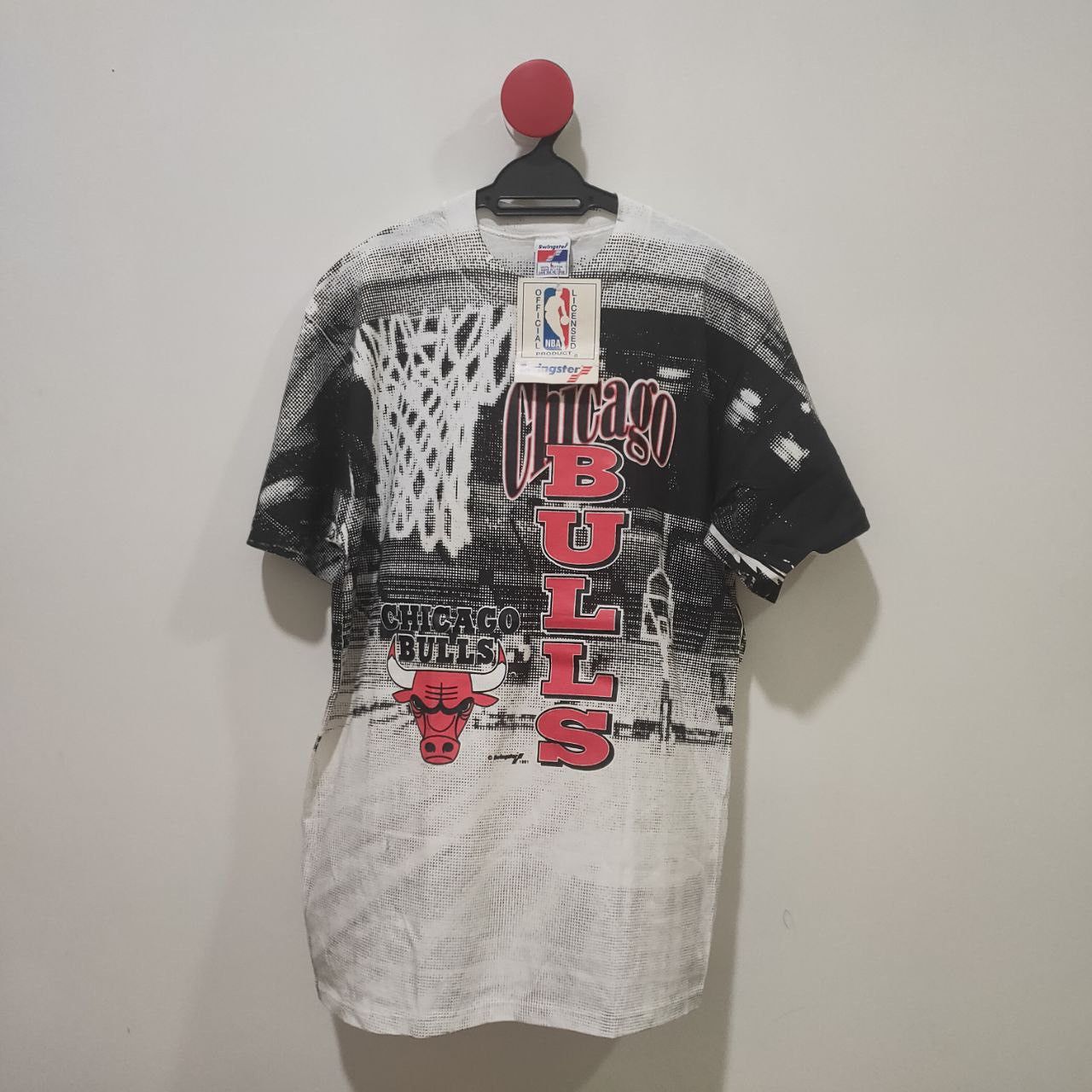 VINTAGE CHICAGO BULLS OVERPRINT DEADSTOCK COME WITH TAG