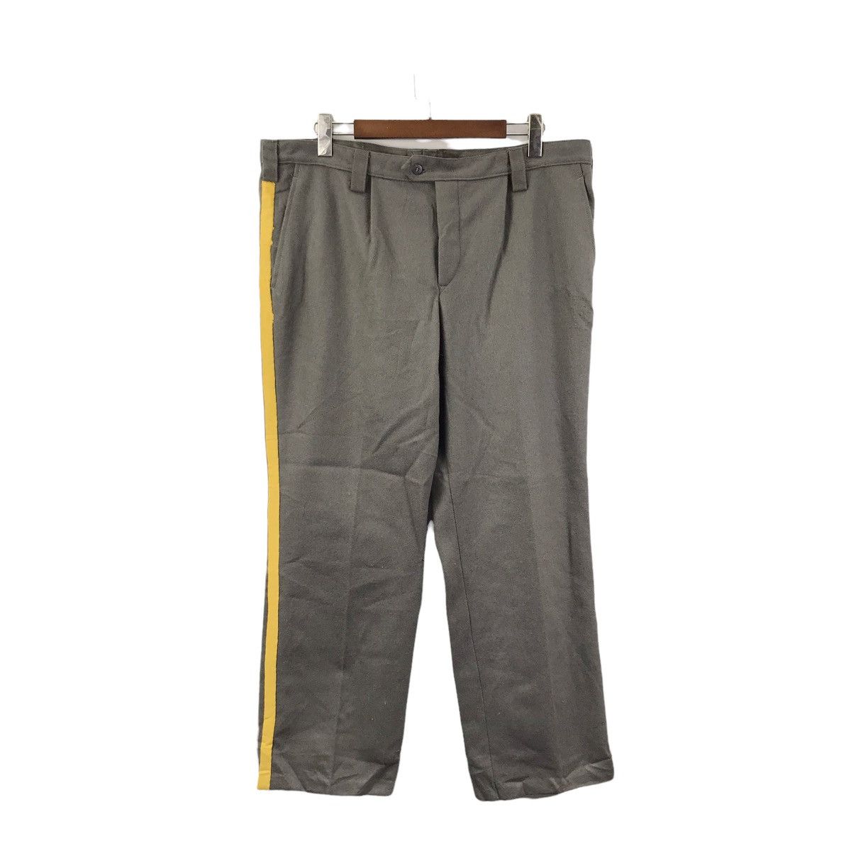 Vintage VINTAGE 80s K 56 Grey Army Straight Cut Wool Casual Trousers Size US 39 - 1 Thumbnail