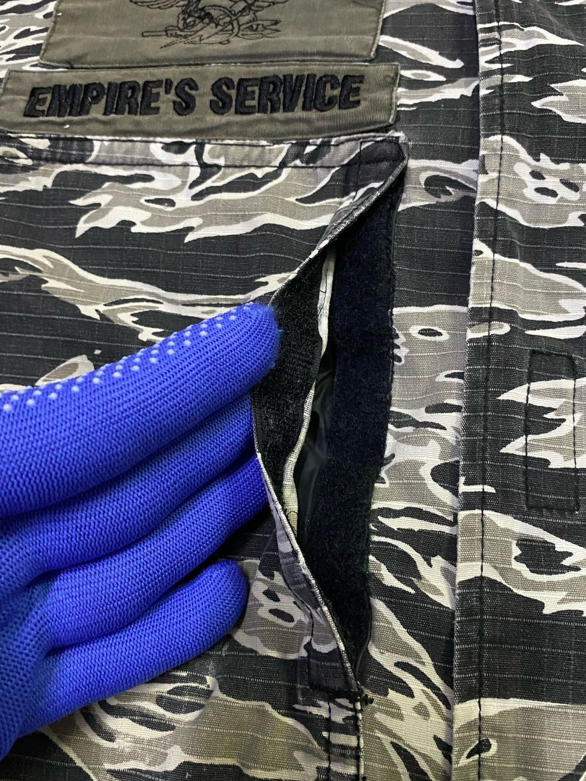 Wtaps Vintage Wtaps Compuflag Tiger M65 Size US L / EU 52-54 / 3 - 21 Thumbnail