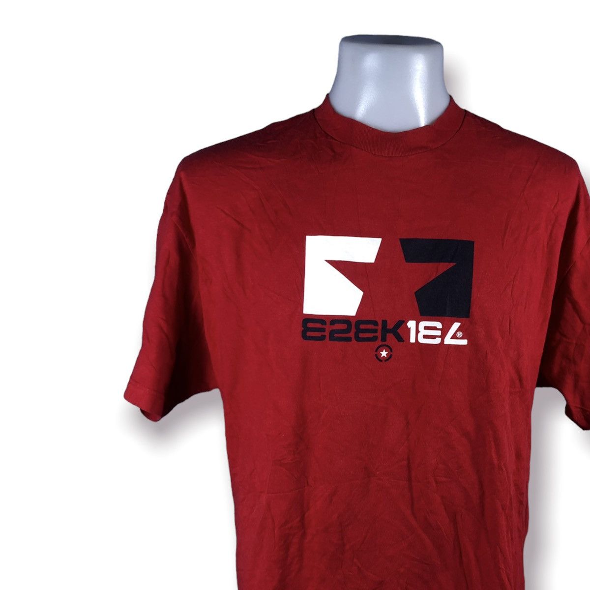 Ezekiel Clothing Brand Vintage 90s T-Shirt