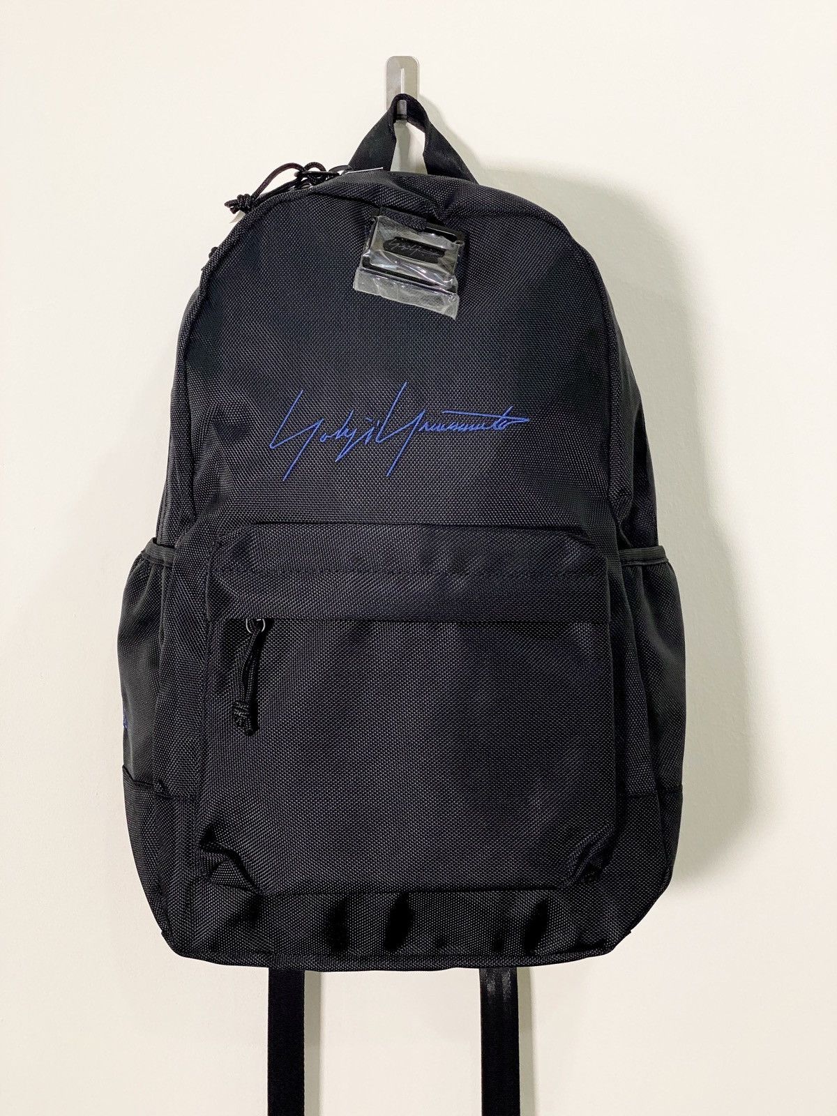 New Era × Yohji Yamamoto Yohji Yamamoto Y-3 x NEW ERA Signature Backpack Size ONE SIZE - 3 Thumbnail