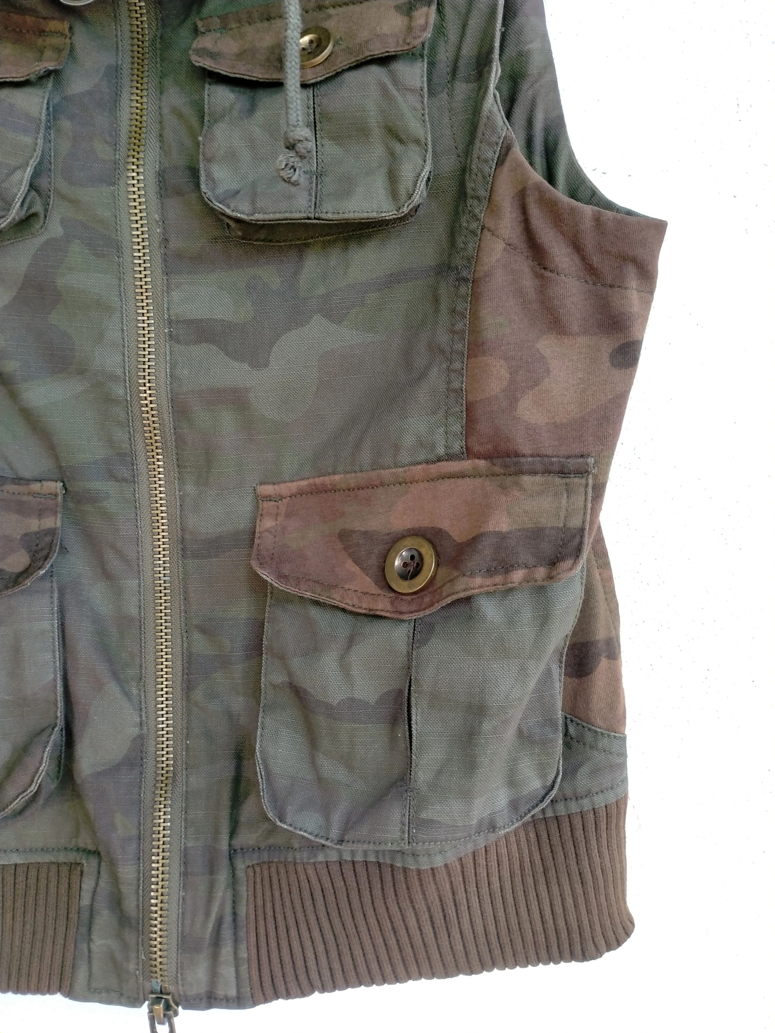 Japanese Brand Camo Tactical Vest Multipocket Military Style Size S / US 4 / IT 40 - 6 Thumbnail