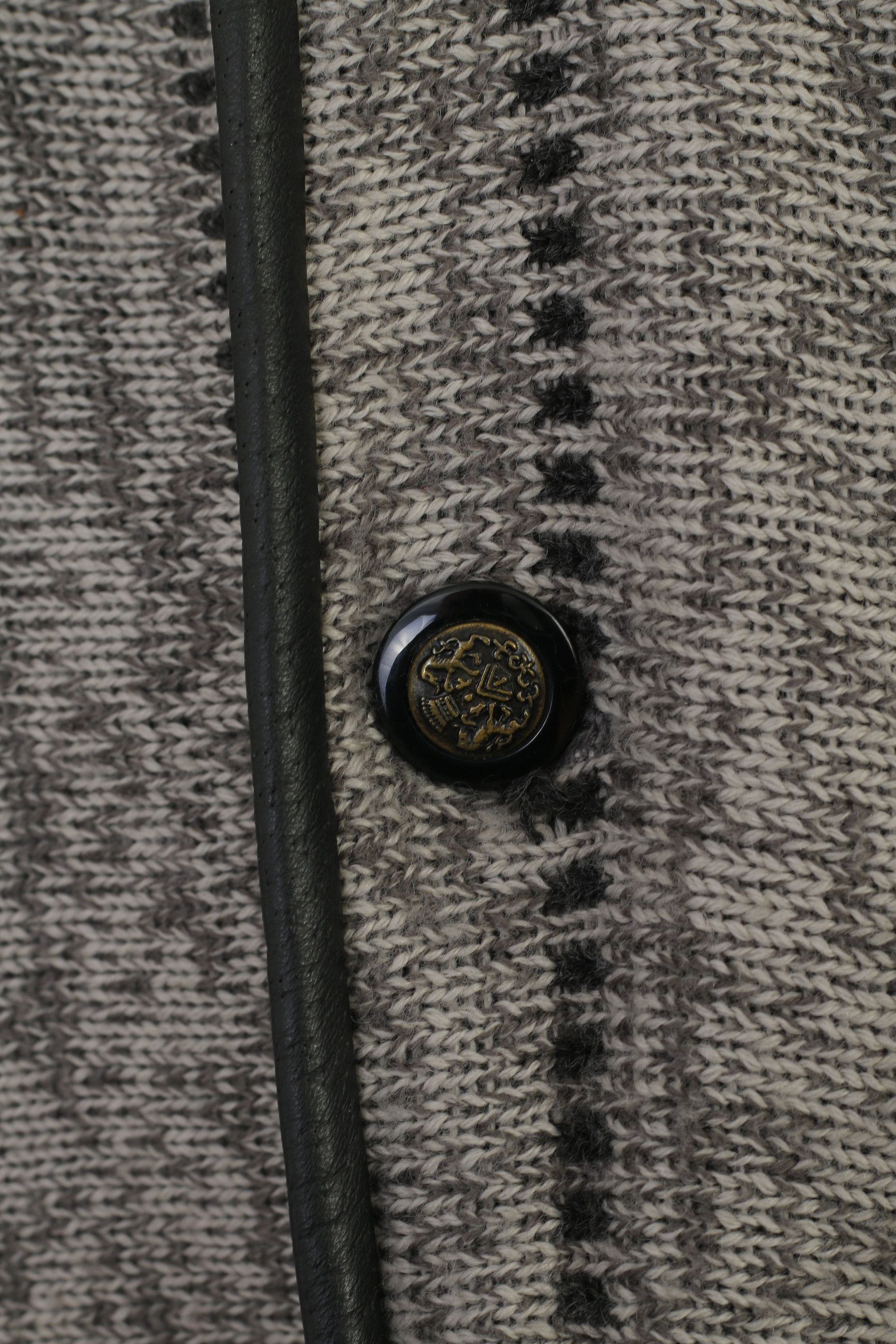 Vintage Vintage Men 46 56 XXL Cardigan Gray Wool Padded 9401 Size US XL / EU 56 / 4 - 5 Thumbnail