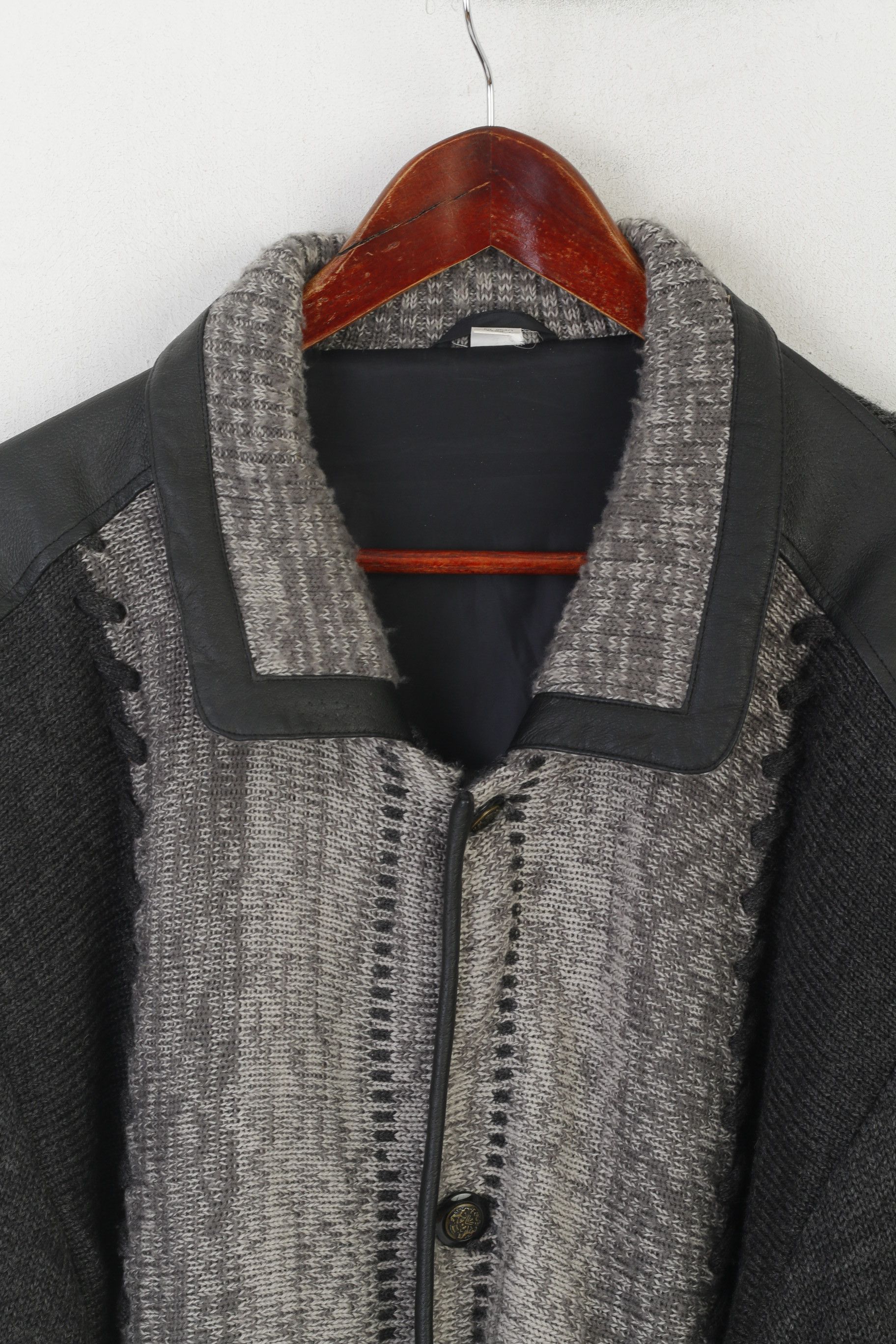 Vintage Vintage Men 46 56 XXL Cardigan Gray Wool Padded 9401 Size US XL / EU 56 / 4 - 3 Thumbnail