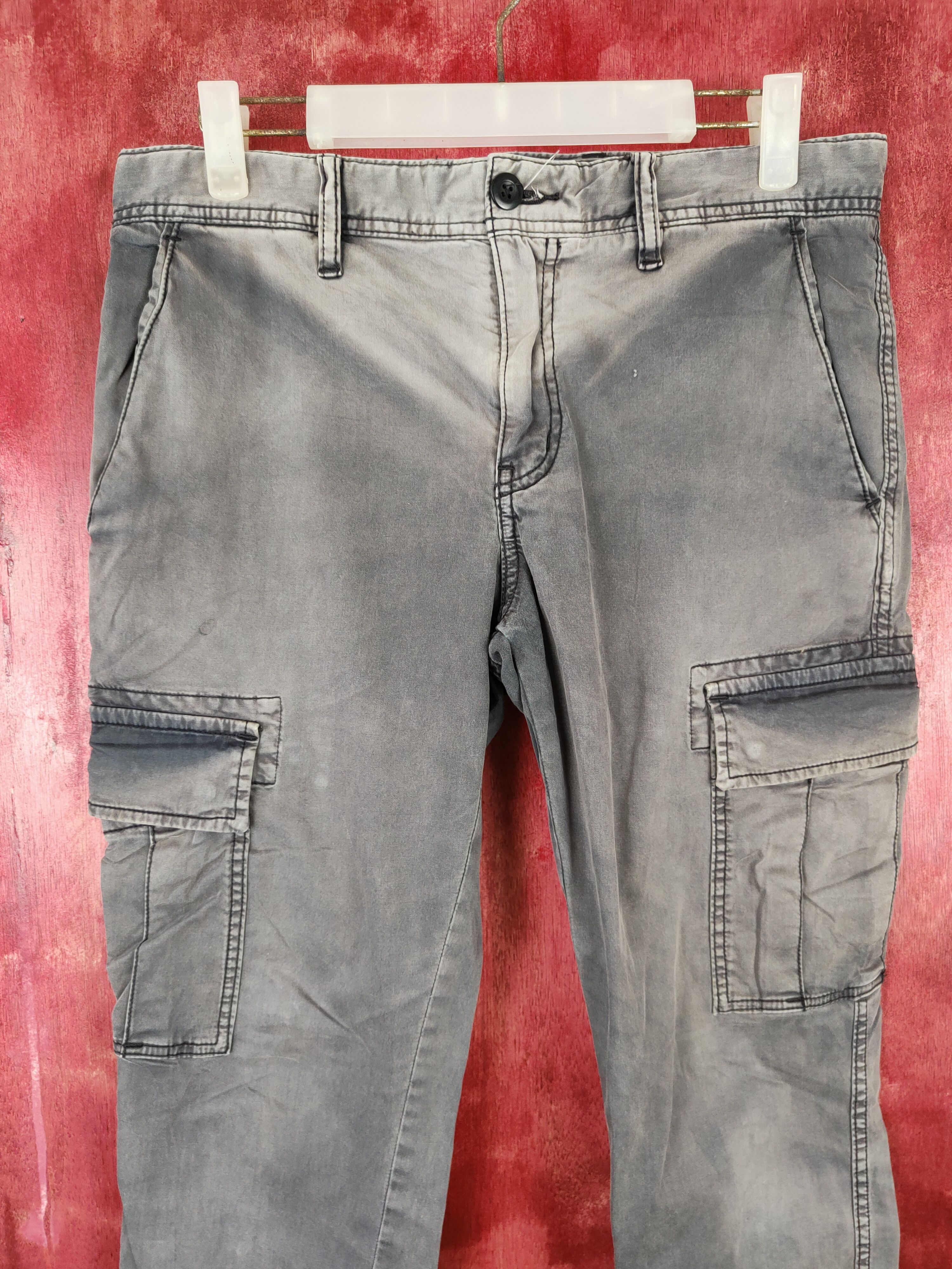 Faded Glory × Uniqlo Uniqlo faded Gray Multi Pocket Tactical Cargo Pants #4890 Size US 32 / EU 48 - 2 Thumbnail
