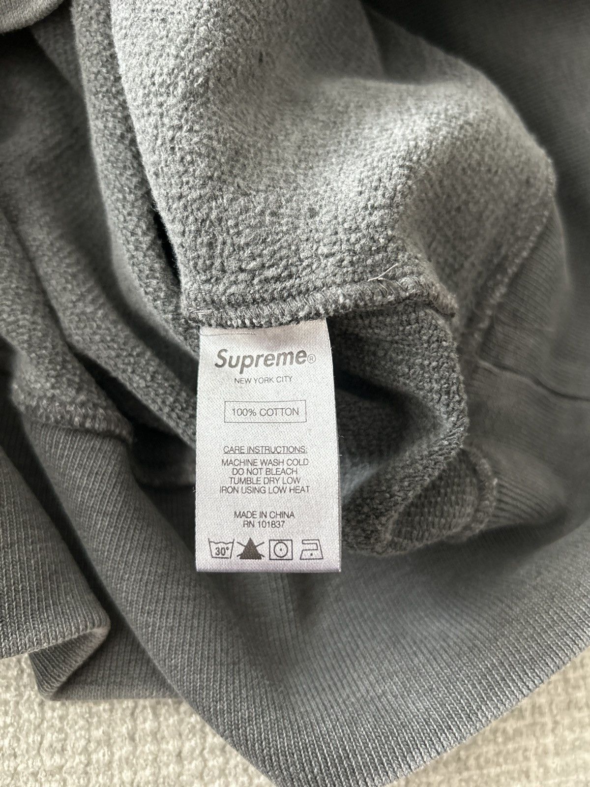 Supreme Supreme S/S 2016 Acid Wash Crewneck Script logo Size US L / EU 52-54 / 3 - 2 Thumbnail