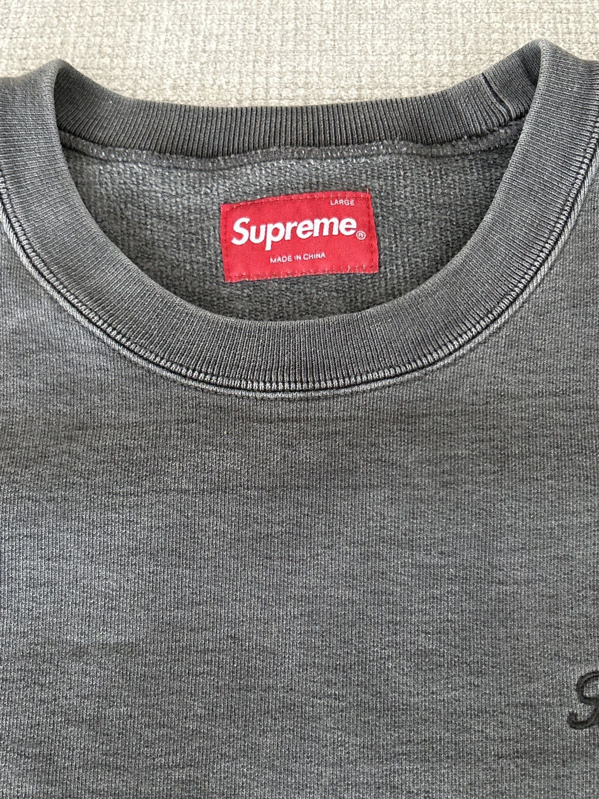 Supreme Supreme S/S 2016 Acid Wash Crewneck Script logo Size US L / EU 52-54 / 3 - 7 Thumbnail