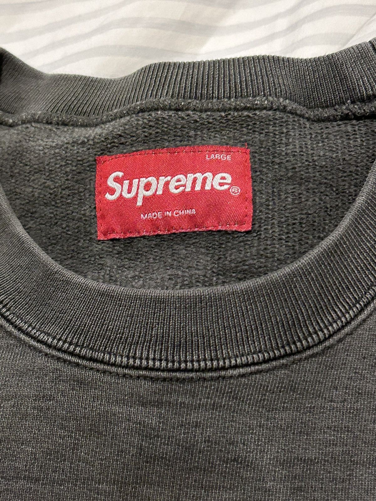 Supreme Supreme S/S 2016 Acid Wash Crewneck Script logo Size US L / EU 52-54 / 3 - 12 Thumbnail