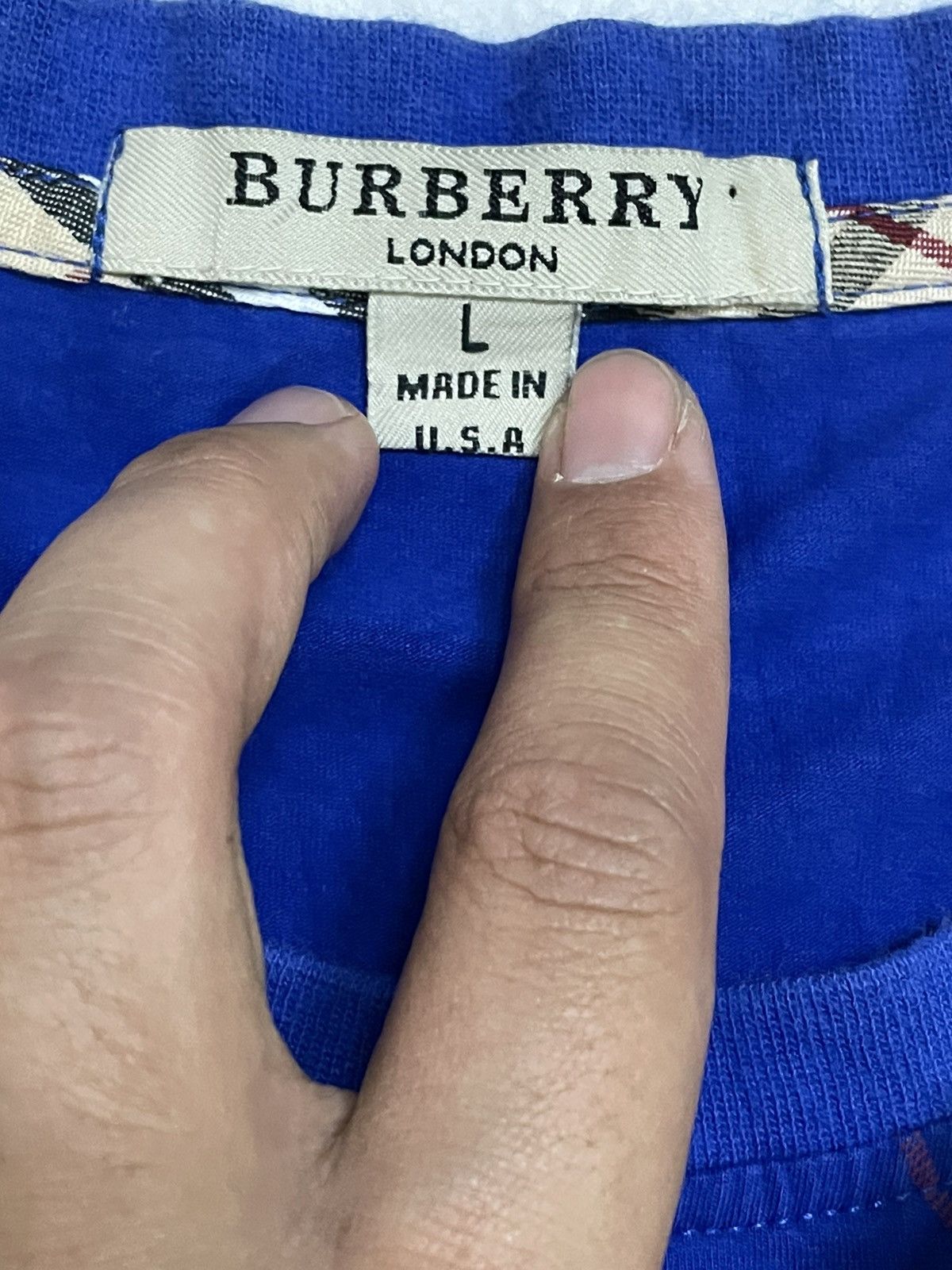 Burberry × Vintage Burberry T-Shirt Nice Design Size US L / EU 52-54 / 3 - 6 Thumbnail