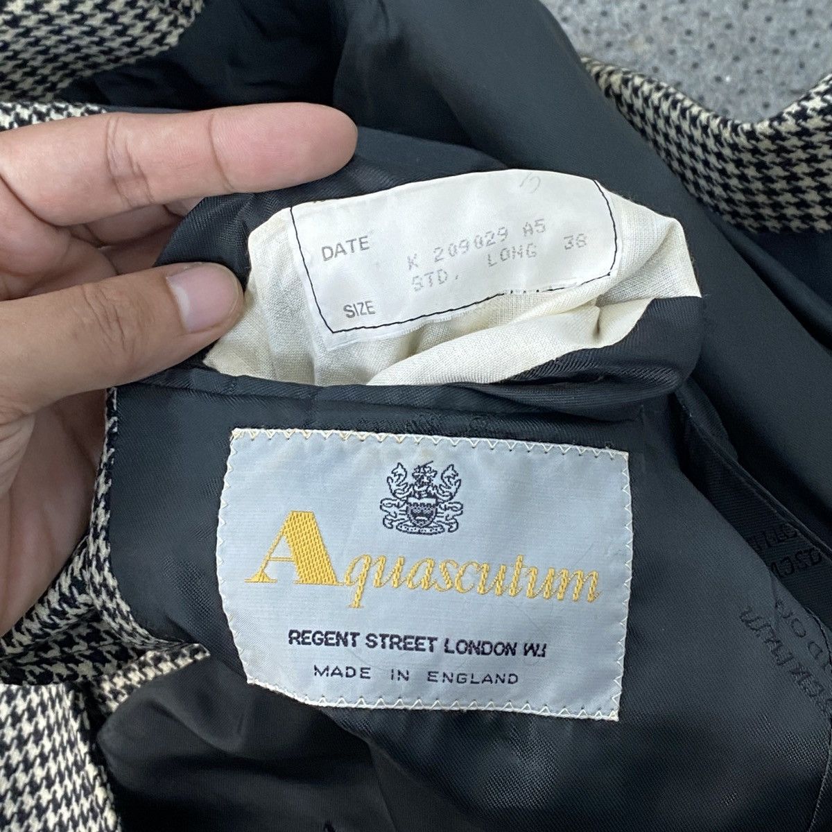 Aquascutum × Designer Aquascutum Houndstooth Blazer Size 40L - 23 Thumbnail