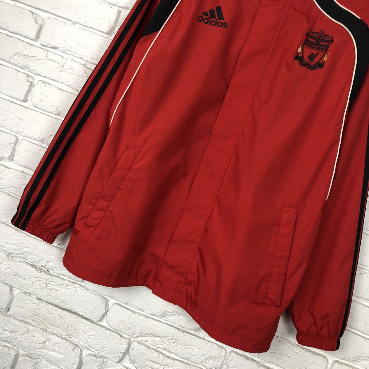 Adidas Liverpool adidas vintage jacket Size US M / EU 48-50 / 2 - 3 Thumbnail