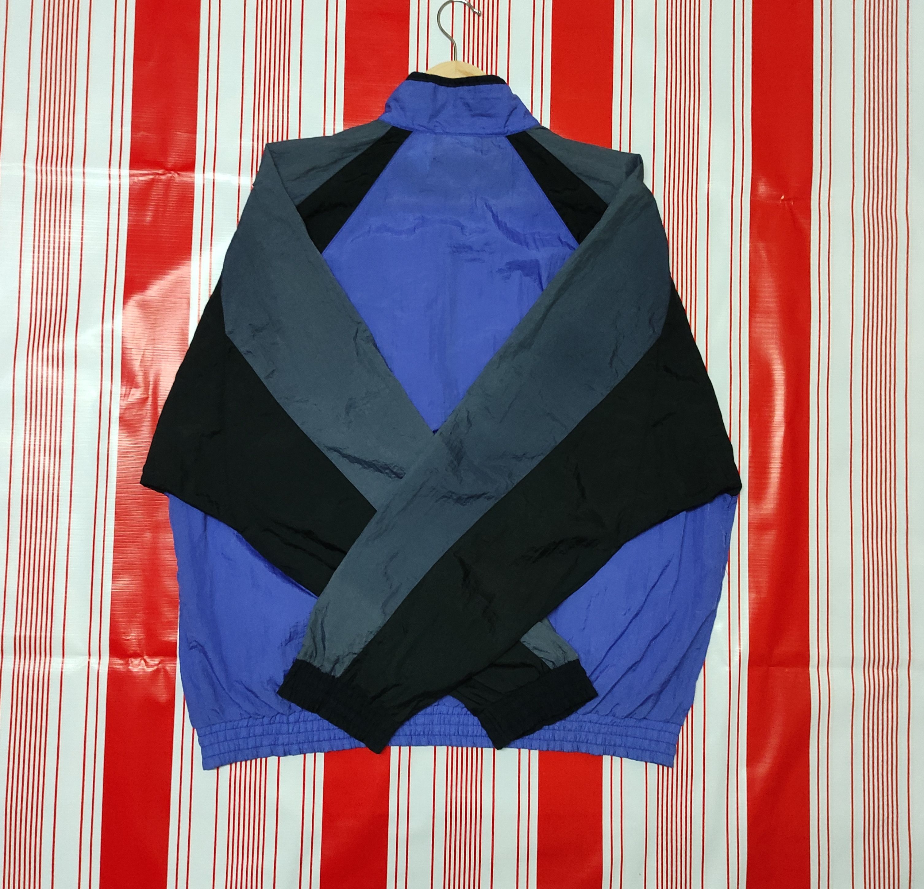 Nike × Vintage Vintage Nike Small logo Windbreaker Size US M / EU 48-50 / 2 - 2 Thumbnail