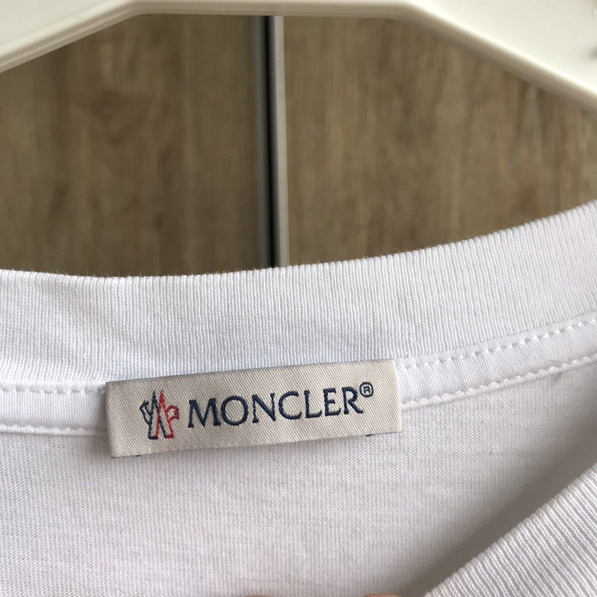 Moncler Moncler Women T-Shirt Big Logo size S/Xs Tee Short Sleeve Size XS / US 0-2 / IT 36-38 - 4 Thumbnail