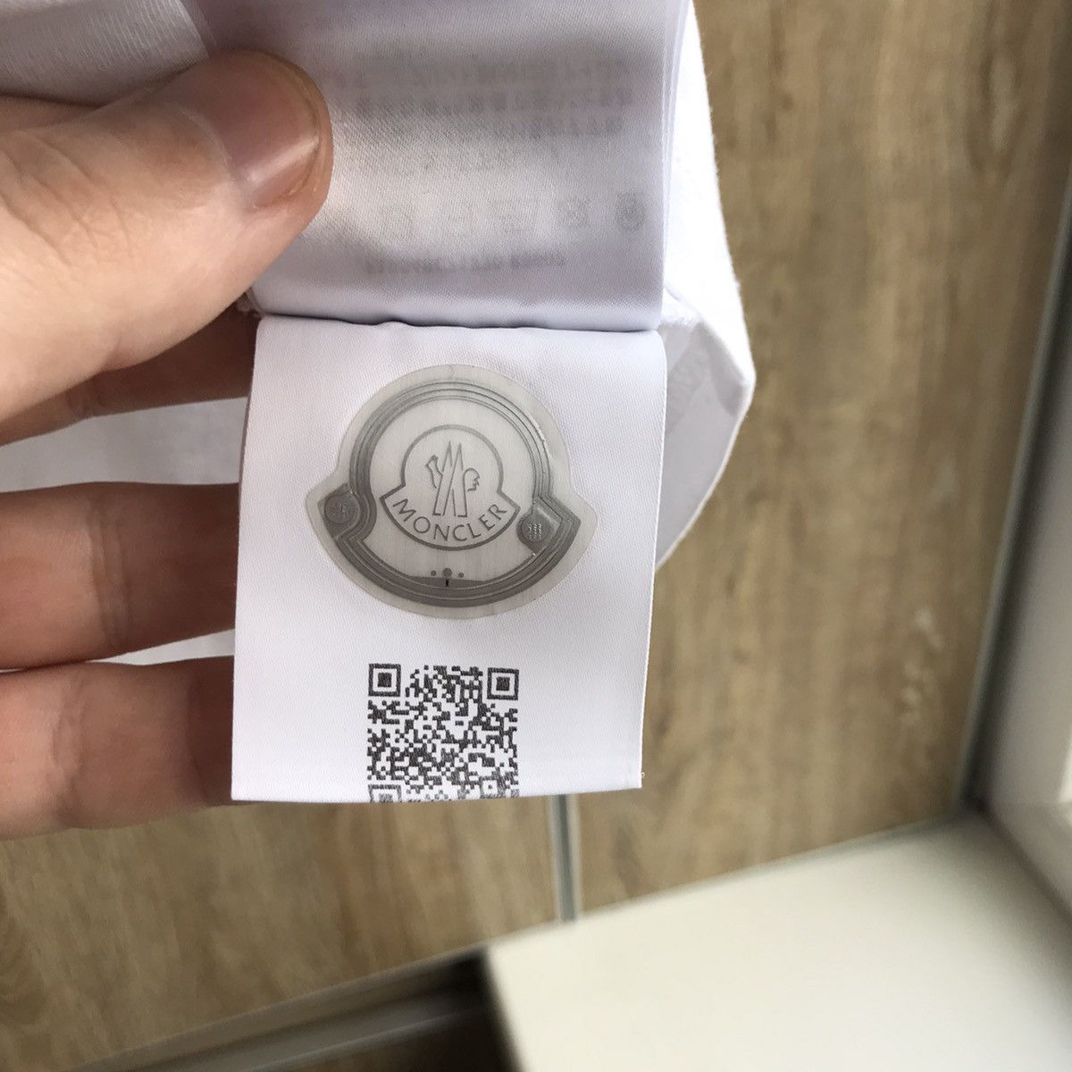 Moncler Moncler Women T-Shirt Big Logo size S/Xs Tee Short Sleeve Size XS / US 0-2 / IT 36-38 - 6 Thumbnail