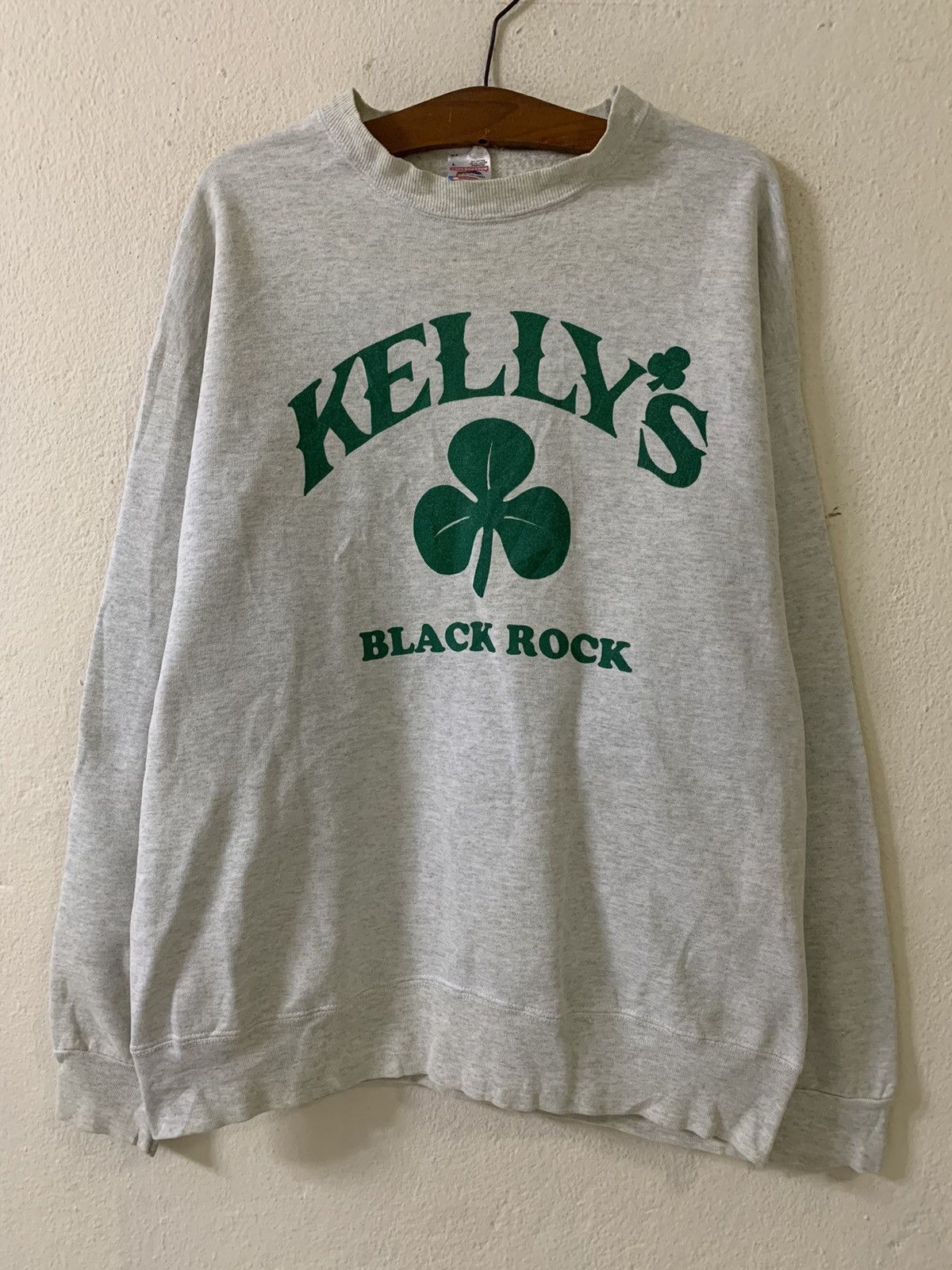 Fruit Of The Loom Vintage 90s Fruit Of The Loom Kelly’s Black Rock Sweatshirt Size US L / EU 52-54 / 3 - 1 Thumbnail