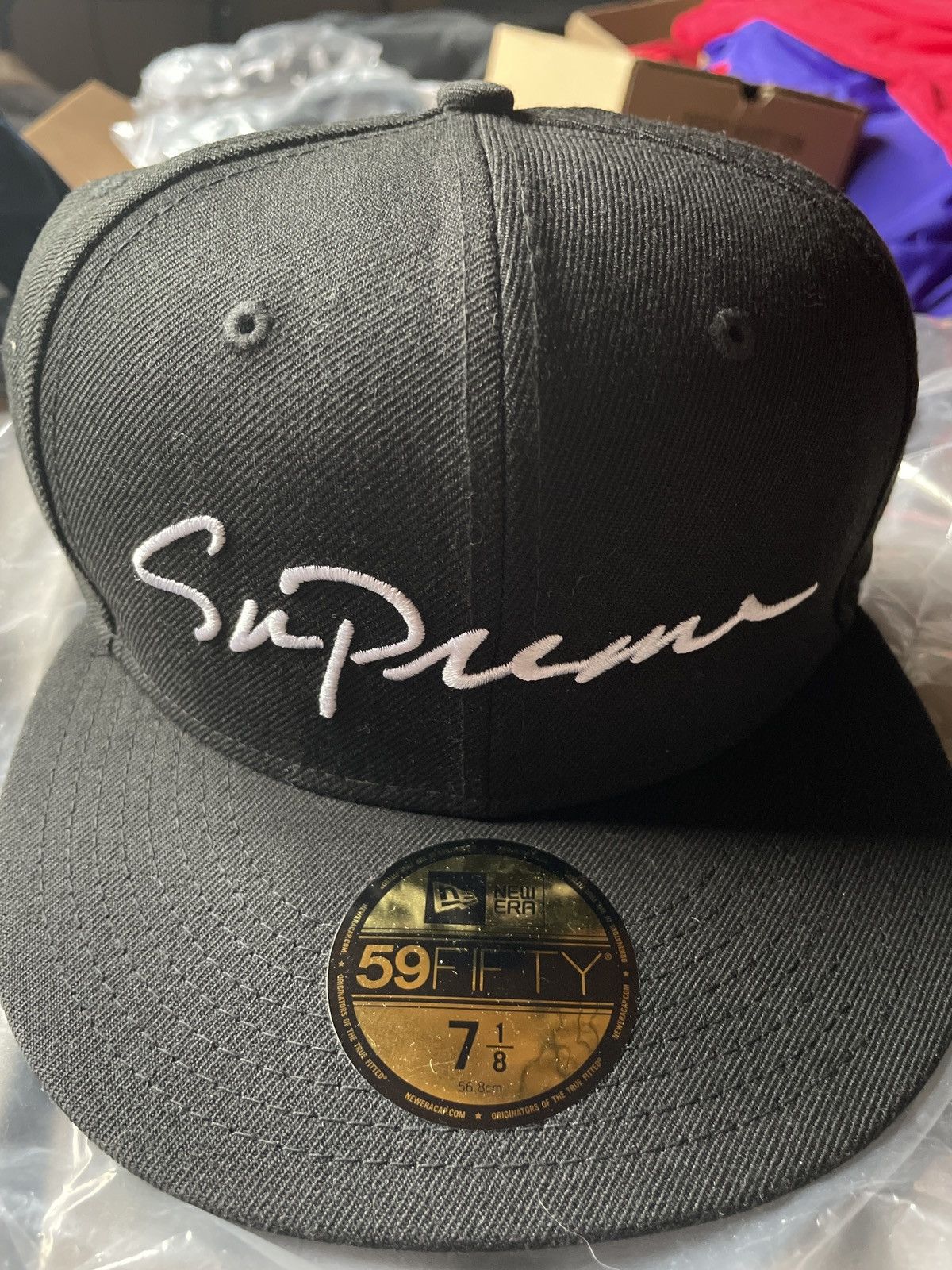 Supreme classic popular script hat white 71/2