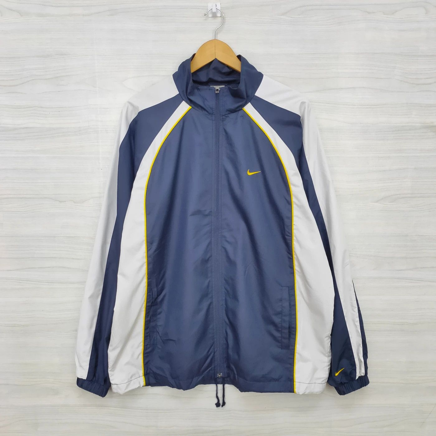 Nike Nike Windbreaker Jacket Size US XL / EU 56 / 4 - 1 Thumbnail