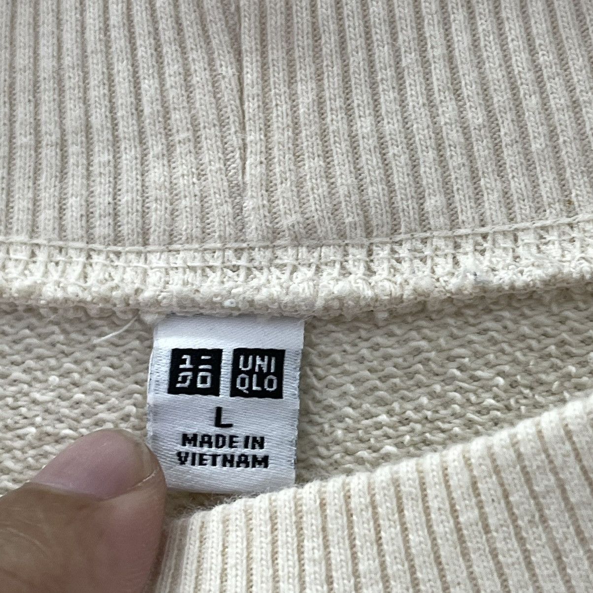 Uniqlo Uniqlo Plain Crewneck Sweatshirt Size S Baggy Size US S / EU 44-46 / 1 - 7 Thumbnail