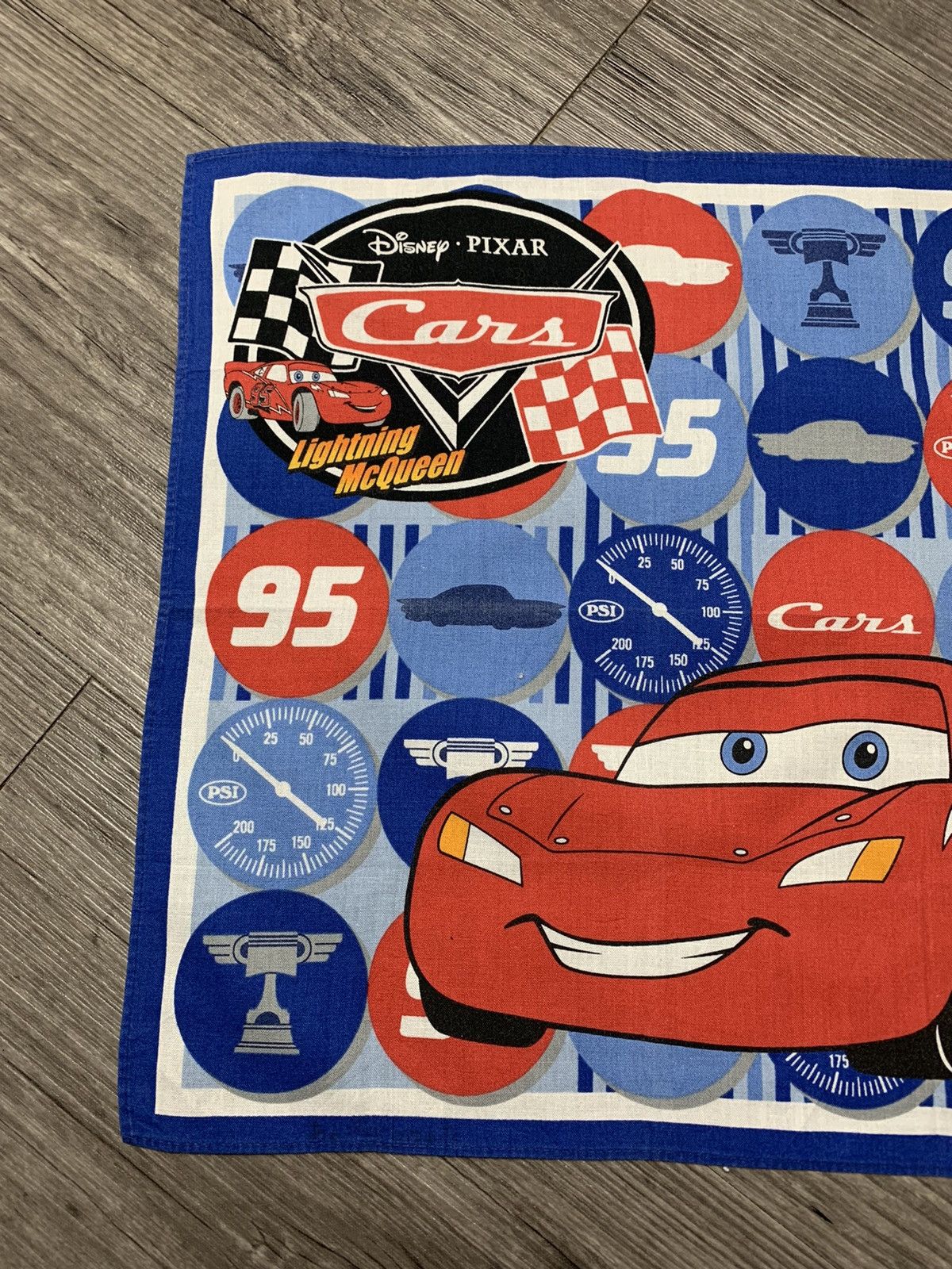 Disney Disney Cars Lightning McQueen Handkerchief Pocketsquares Size ONE SIZE - 3 Thumbnail
