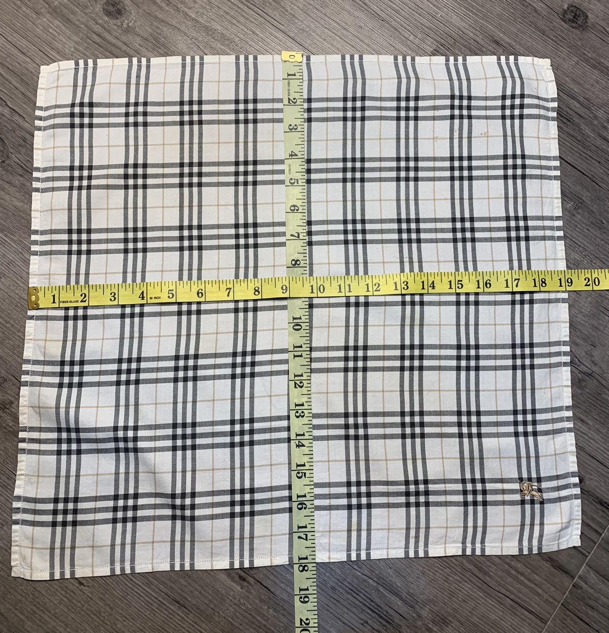 Burberry Burberry Handkerchief Neckerchief Pocketsquares Size ONE SIZE - 6 Thumbnail