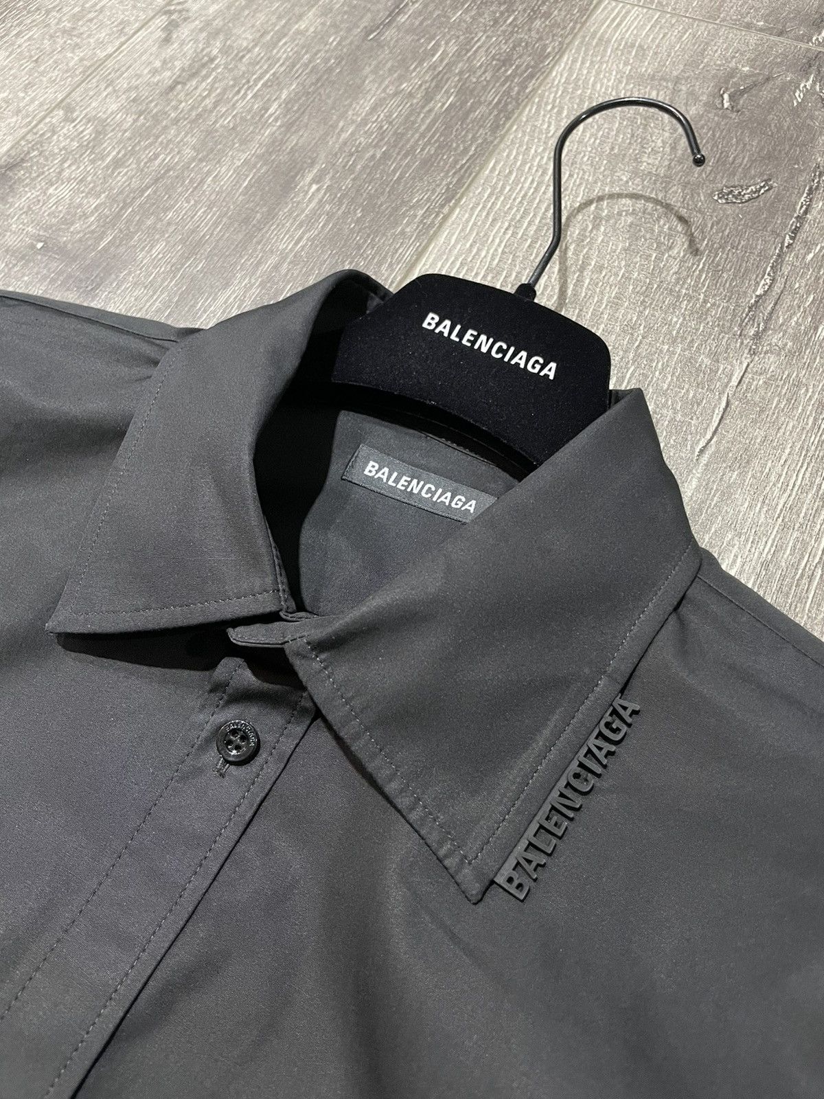 Balenciaga BALENCIAGA Black Rubber Logo Short Sleeve Button Up Shirts Size US L / EU 52-54 / 3 - 2 Thumbnail