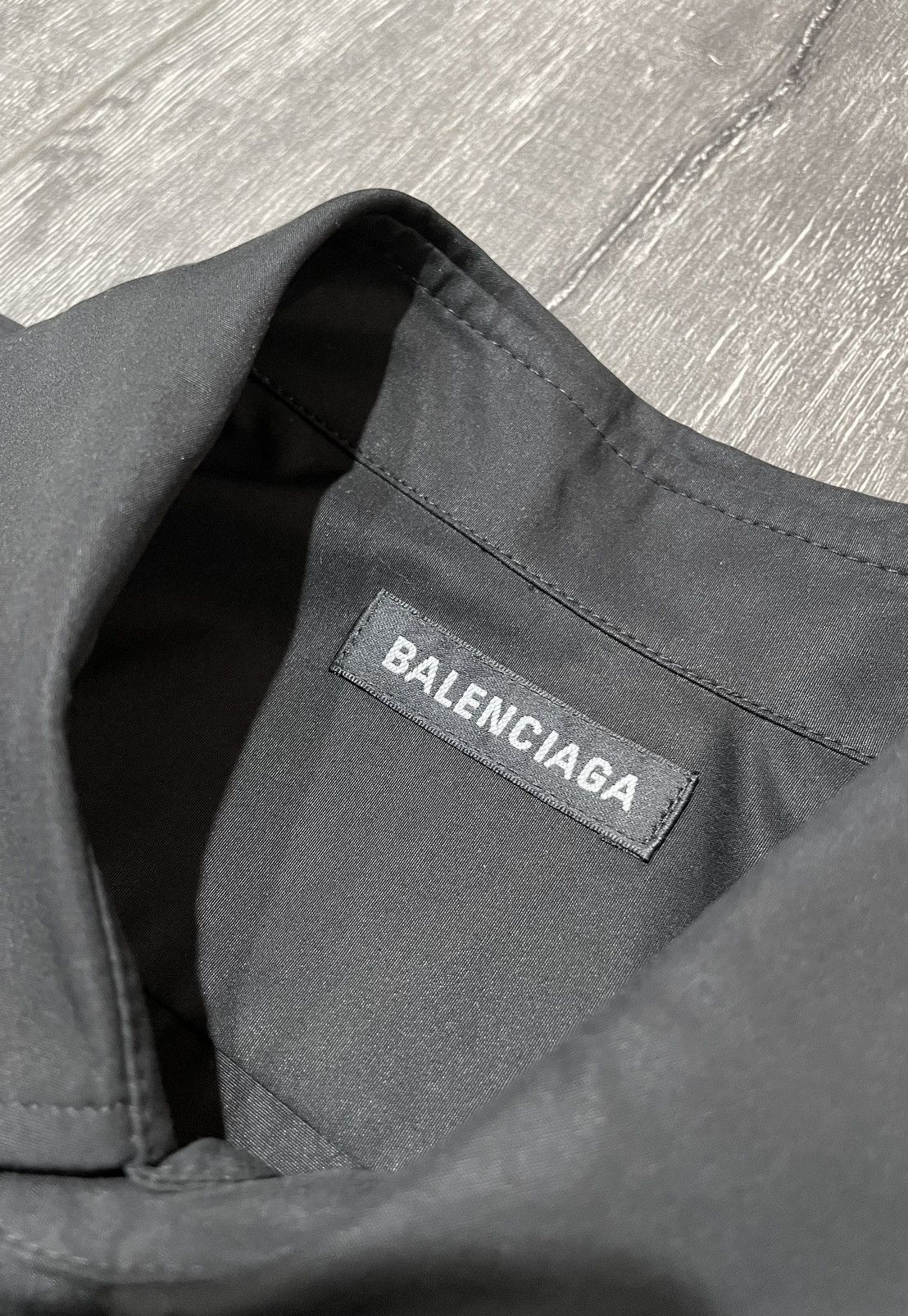 Balenciaga BALENCIAGA Black Rubber Logo Short Sleeve Button Up Shirts Size US L / EU 52-54 / 3 - 5 Thumbnail