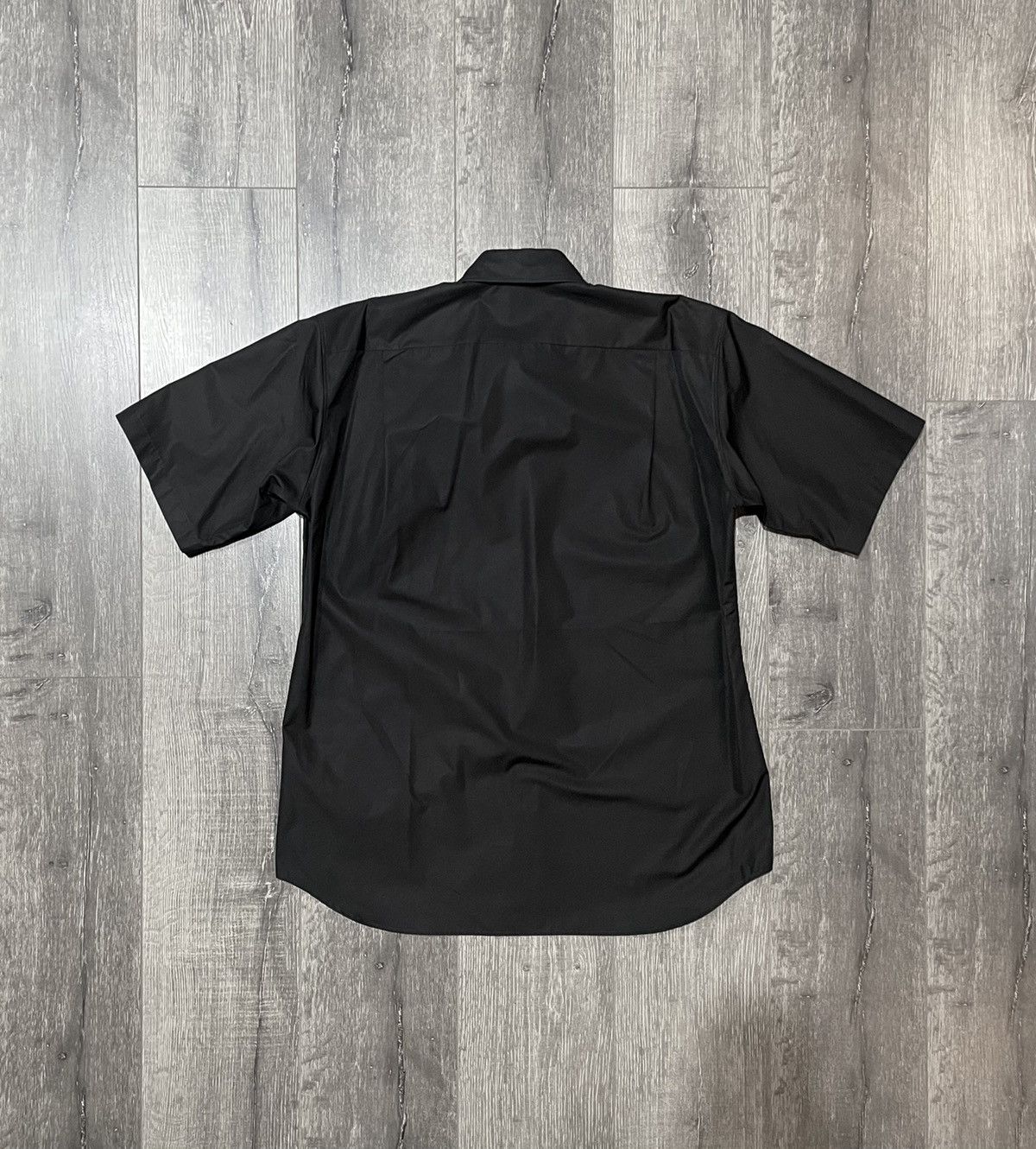 Balenciaga BALENCIAGA Black Rubber Logo Short Sleeve Button Up Shirts Size US L / EU 52-54 / 3 - 4 Thumbnail
