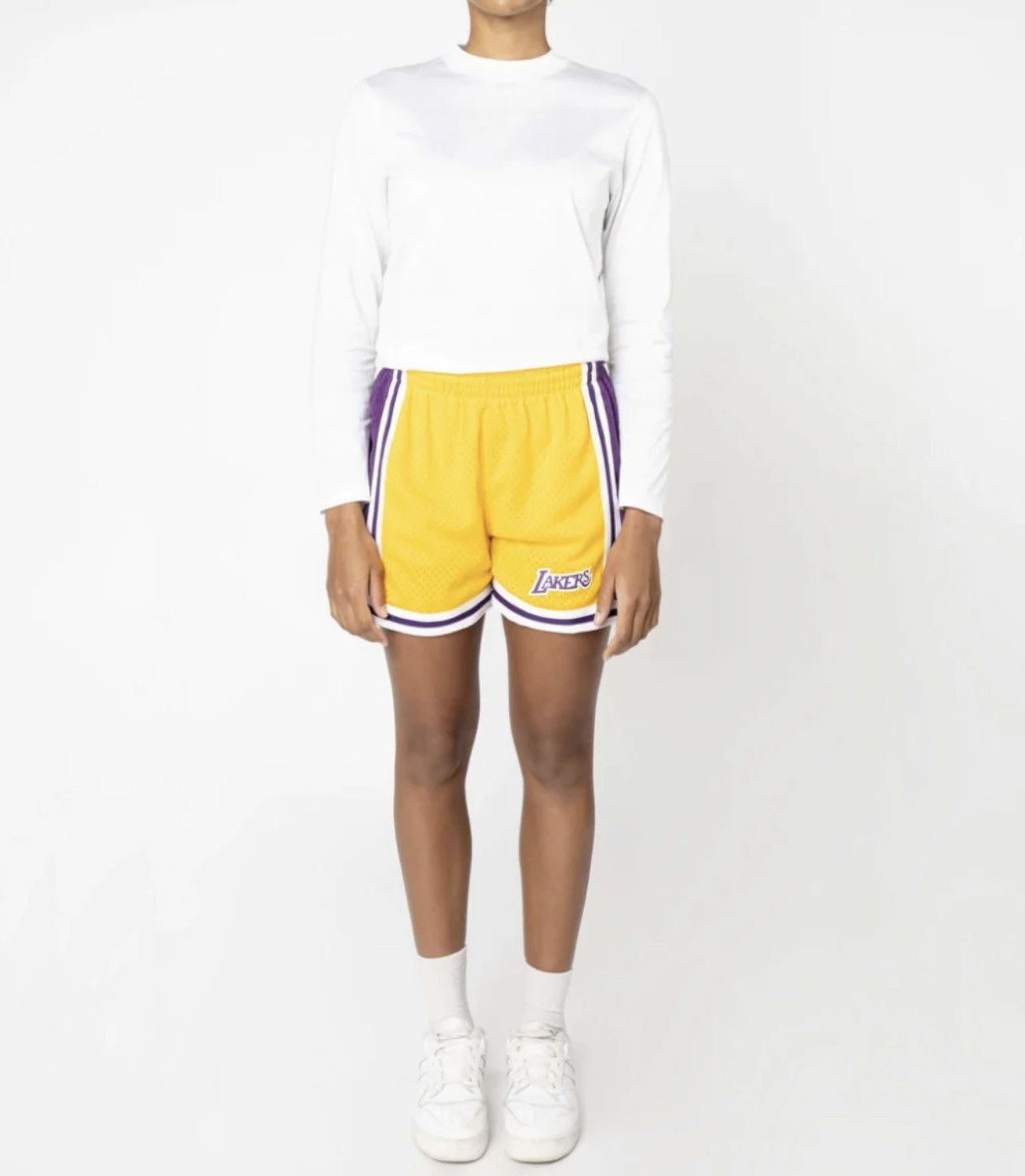 Mitchell & Ness × NBA Mitchell & Ness NBA Classics Los Angeles Lakers Shorts Size 26" / US 2 / IT 38 - 3 Thumbnail