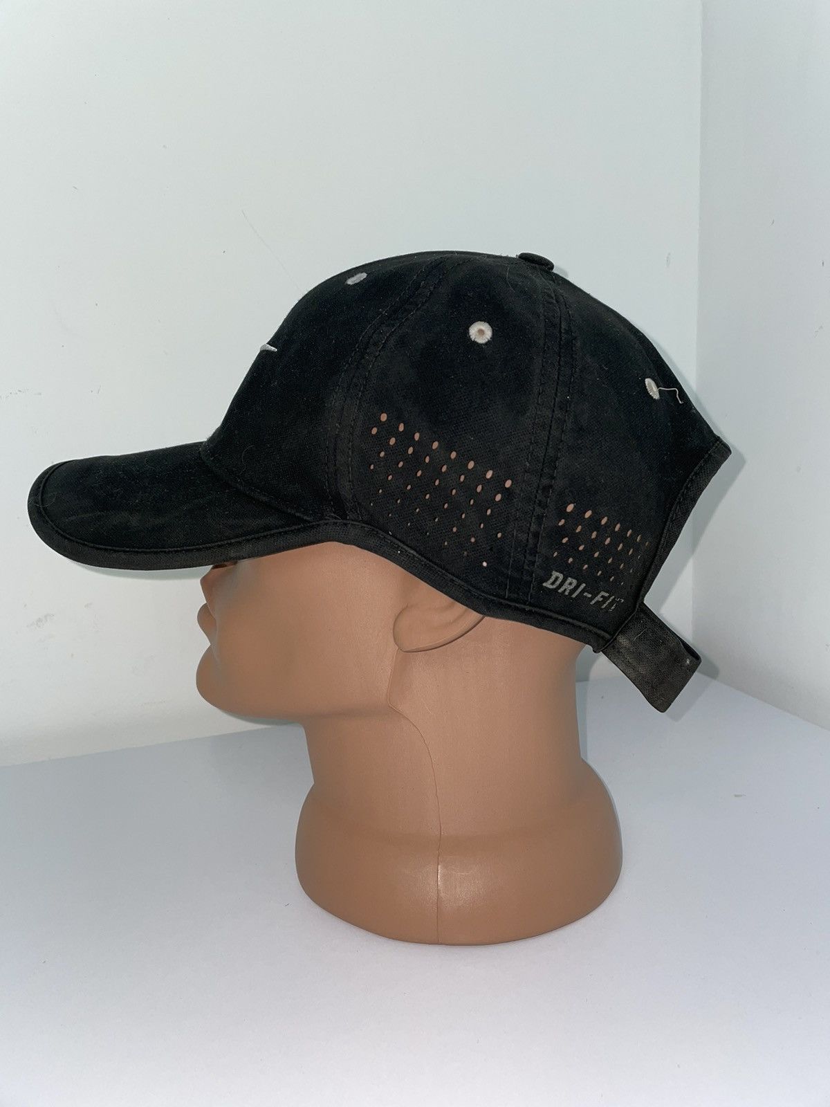 Nike × Vintage Nike vintage black cap swoosh center fro-fit Size ONE SIZE - 2 Thumbnail