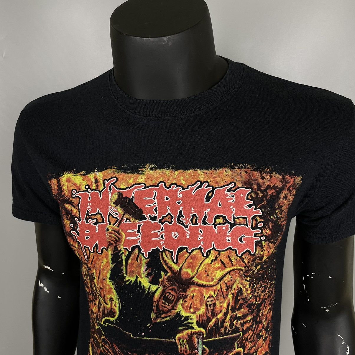 Band Tees Internal Bleeding T-shirt European Justice Tour 2018 Size US S / EU 44-46 / 1 - 3 Thumbnail