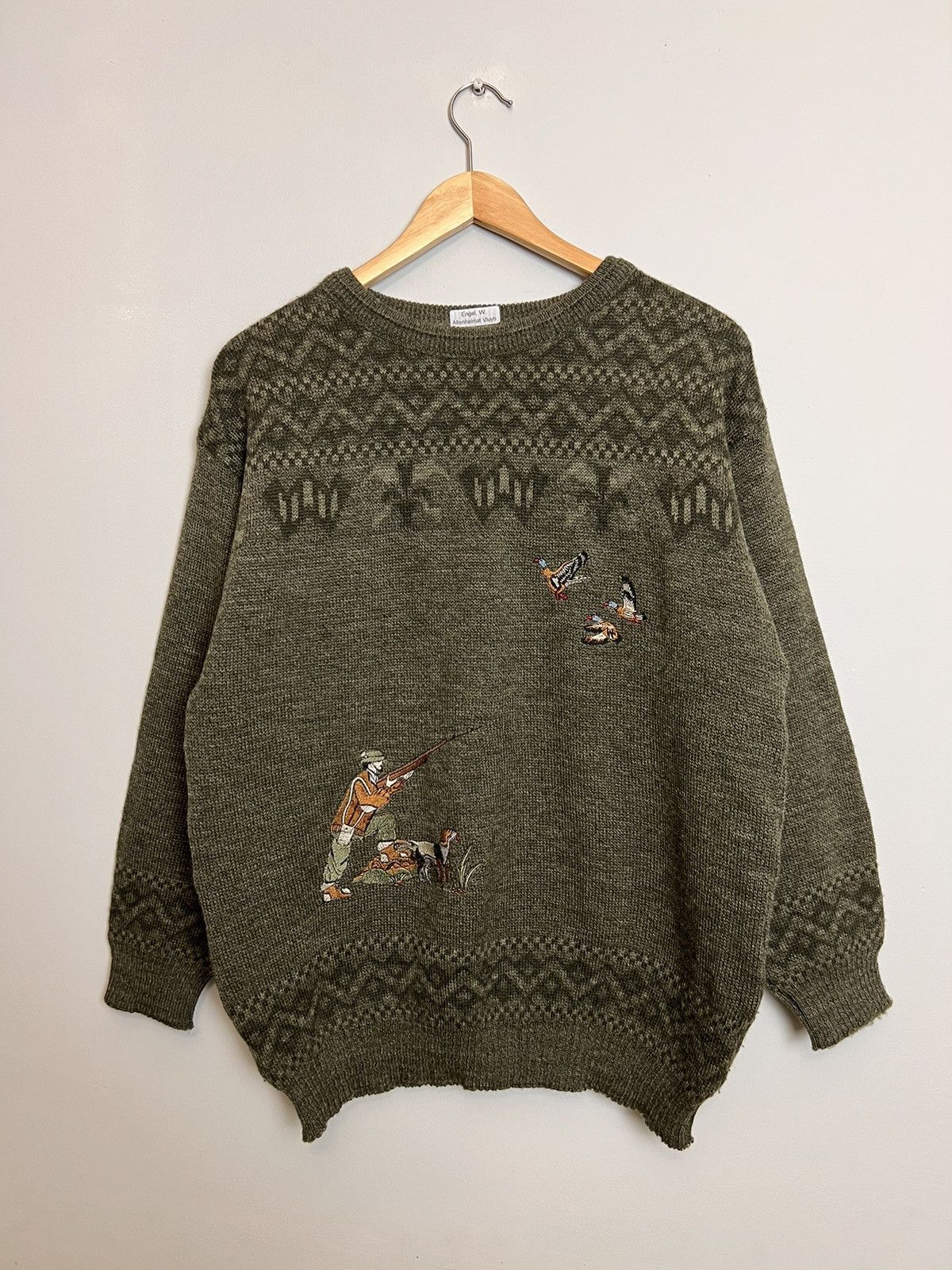 Vintage Vintage Avant Garde Embroided Wolfs Mountain Cable Knit Hype Size US M / EU 48-50 / 2 - 1 Thumbnail