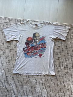 Sk8thegr8  Vintage Michael Jordan T-short, Mitchell & Ness