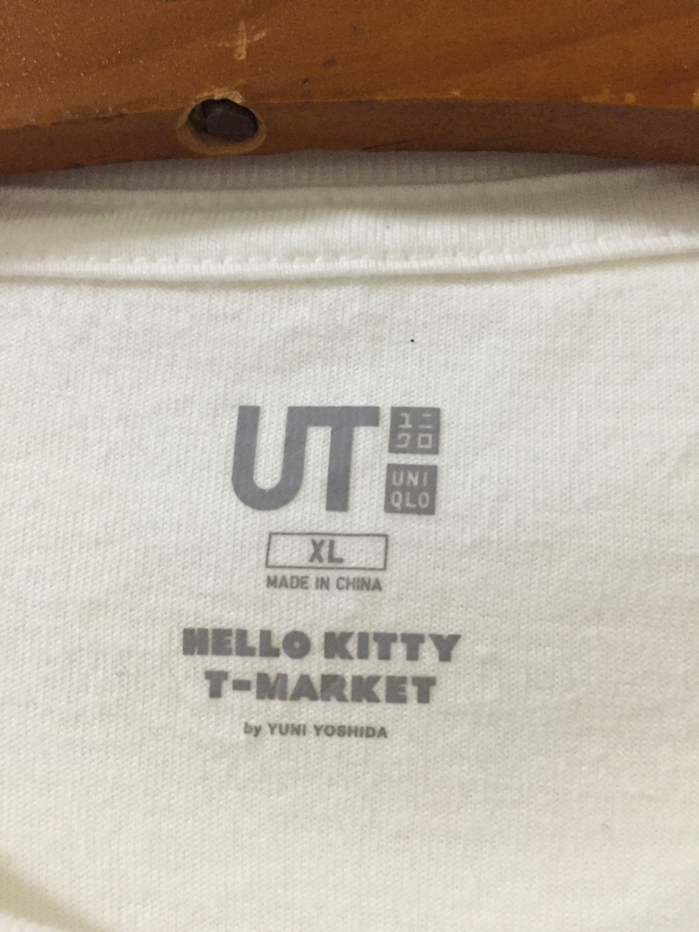 Uniqlo Uniqlo x Hello Kitty by Yuri Yoshida Spellout Tee Size US M / EU 48-50 / 2 - 5 Thumbnail