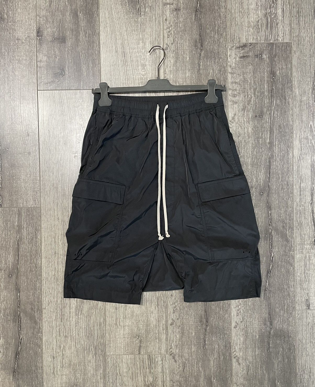 Rick Owens Rick Owens Walrus SS17 Nylon Cargo Pods Shorts | Grailed