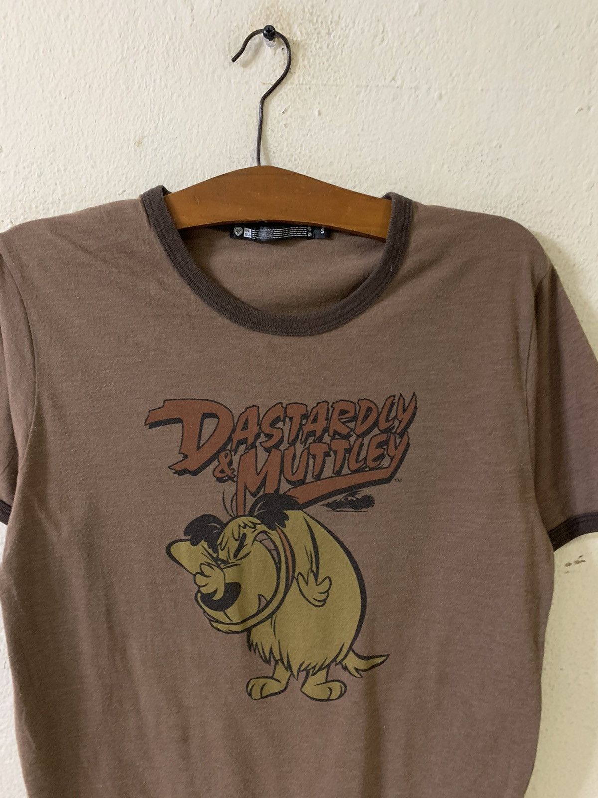 Uniqlo Uniqlo x Warner Bros Dastardly & Muttley Tshirt Size US S / EU 44-46 / 1 - 4 Thumbnail