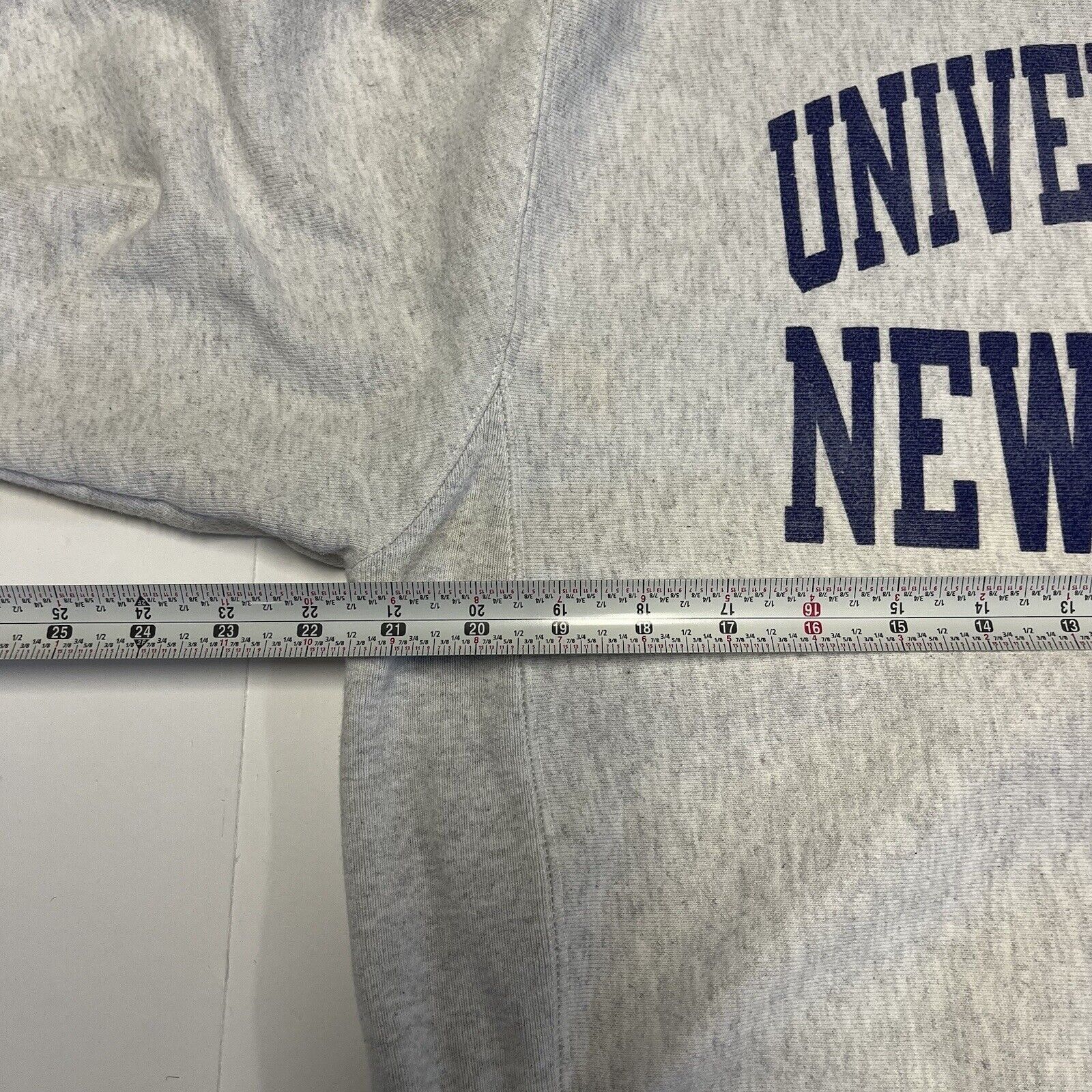 Champion × Vintage Vintage University of New Haven Champion Reverse Weave Size US M / EU 48-50 / 2 - 4 Thumbnail