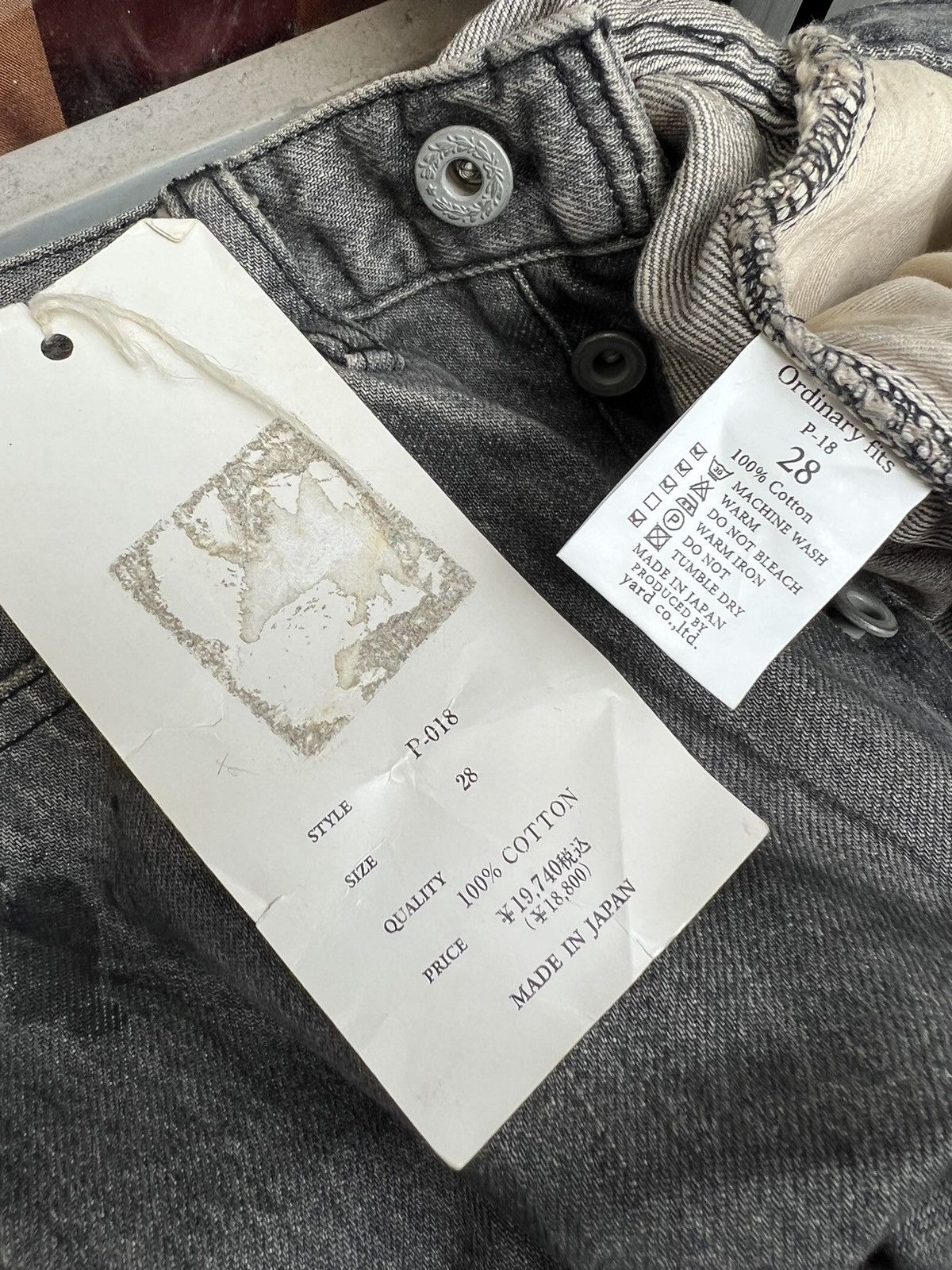 Ordinary Fits Trashed Look Ordinary Fits Fade Black Denim Selvedge Jeans Size US 28 / EU 44 - 22 Thumbnail