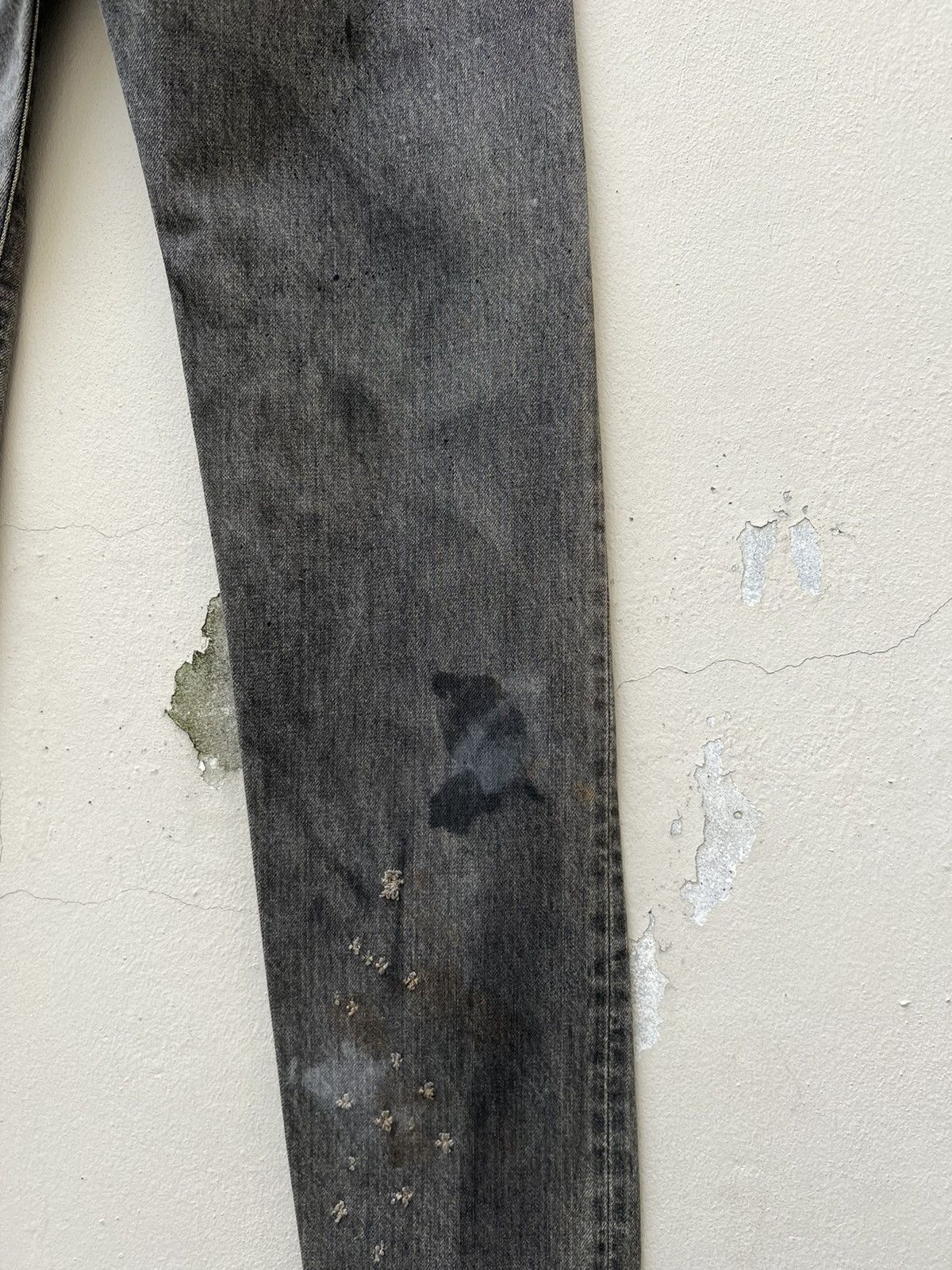 Ordinary Fits Trashed Look Ordinary Fits Fade Black Denim Selvedge Jeans Size US 28 / EU 44 - 19 Thumbnail