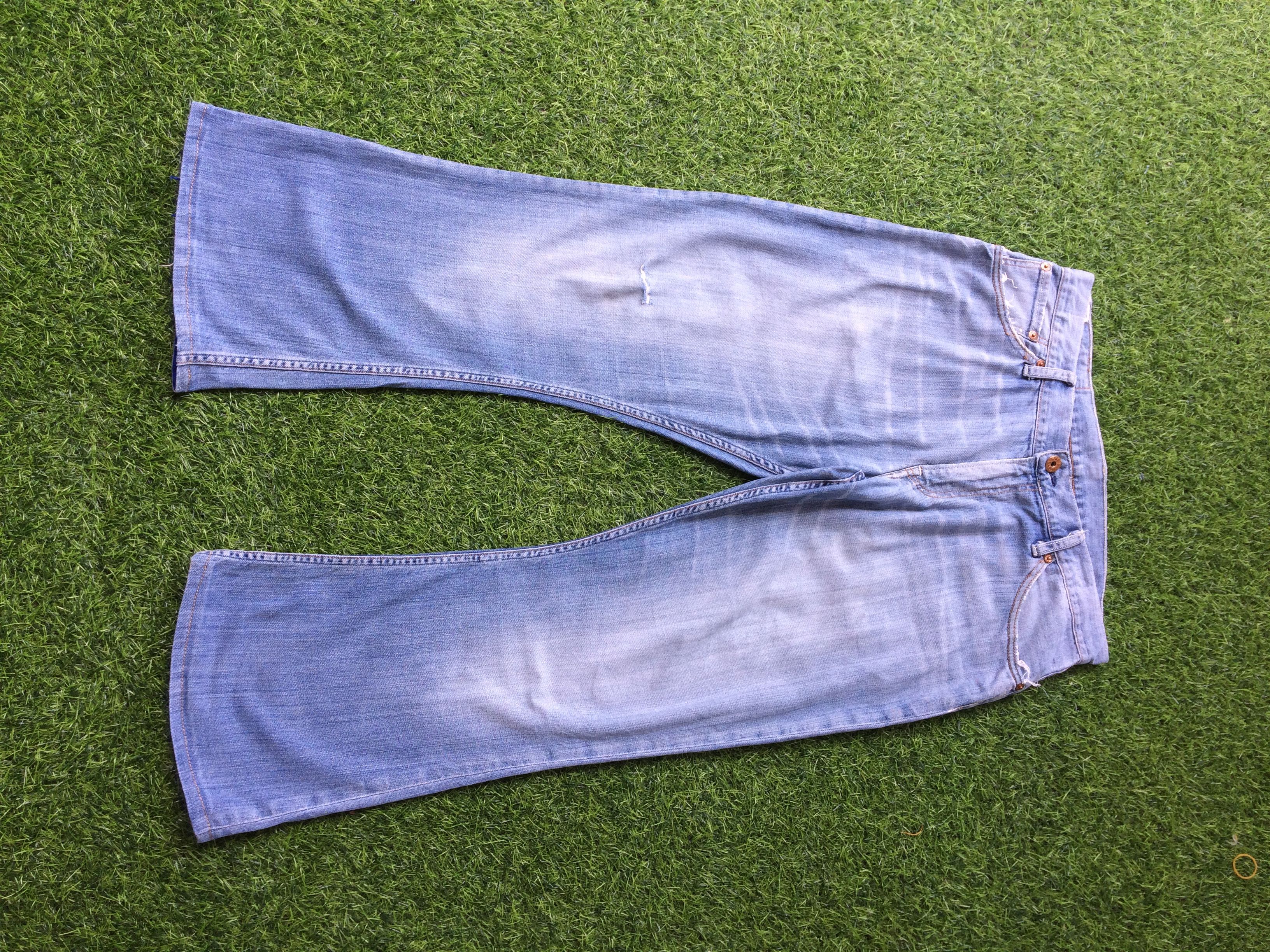 Levi's × Vintage Vintage Distressed Ripped Levis 516 Bootcut Jeans #B-229 Size US 35 - 1 Thumbnail