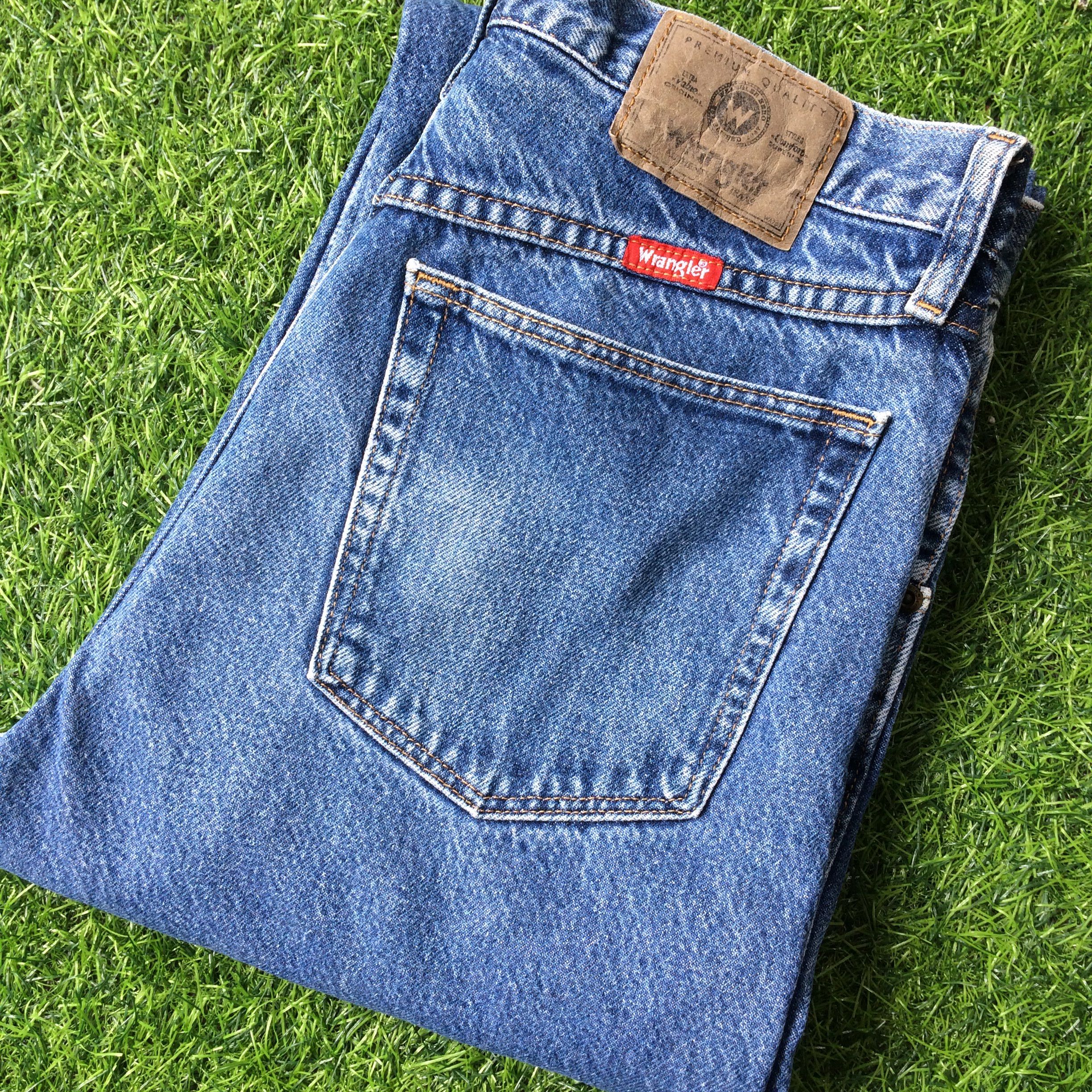 Vintage × Wrangler Wrangler Distressed Y2Ks Vintage Jeans #B-429 Size US 31 - 8 Thumbnail