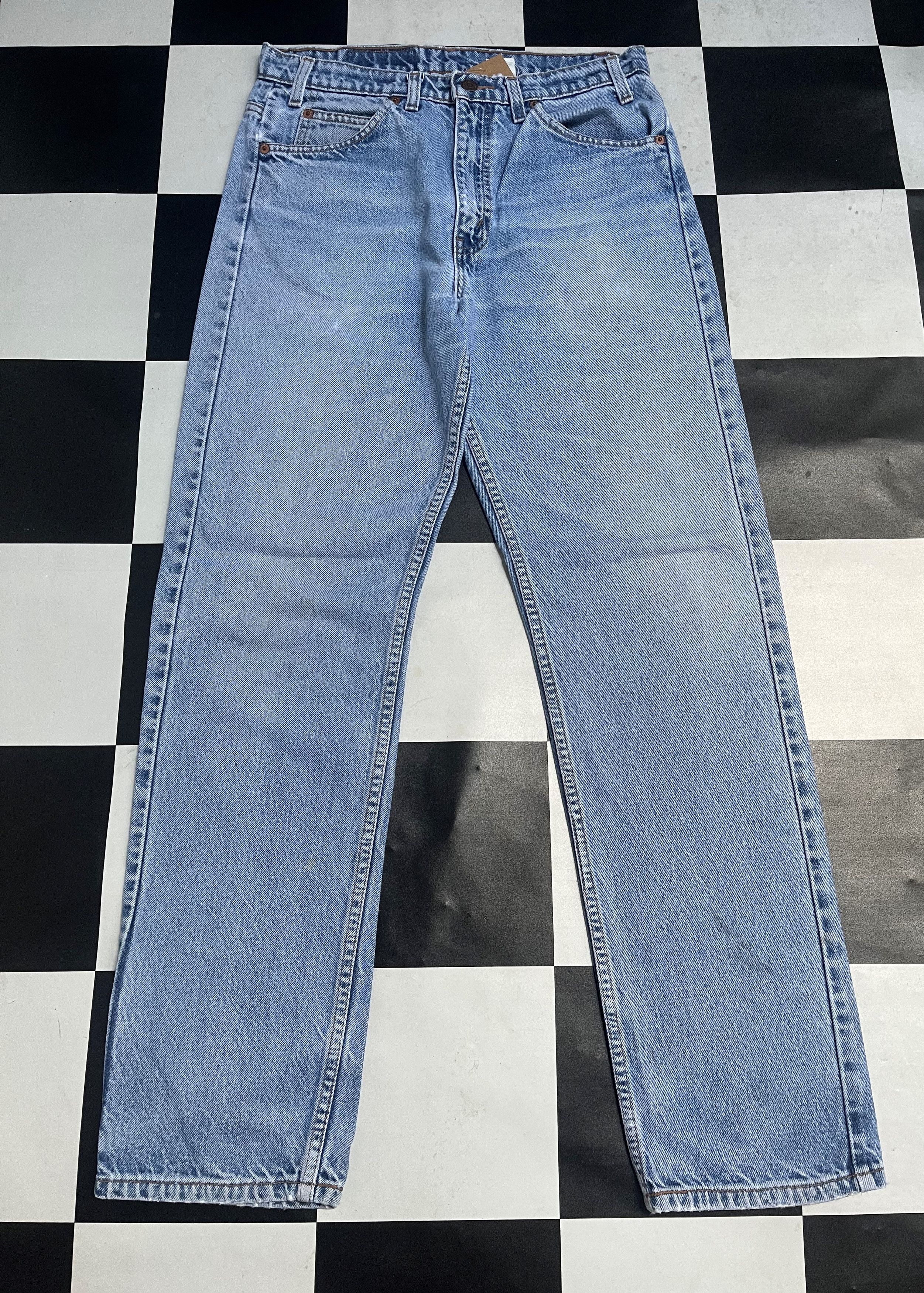Levi's Vintage Levis 505 Relaxed Fit Straight Leg Jeans L8 Size US 32 / EU 48 - 1 Thumbnail