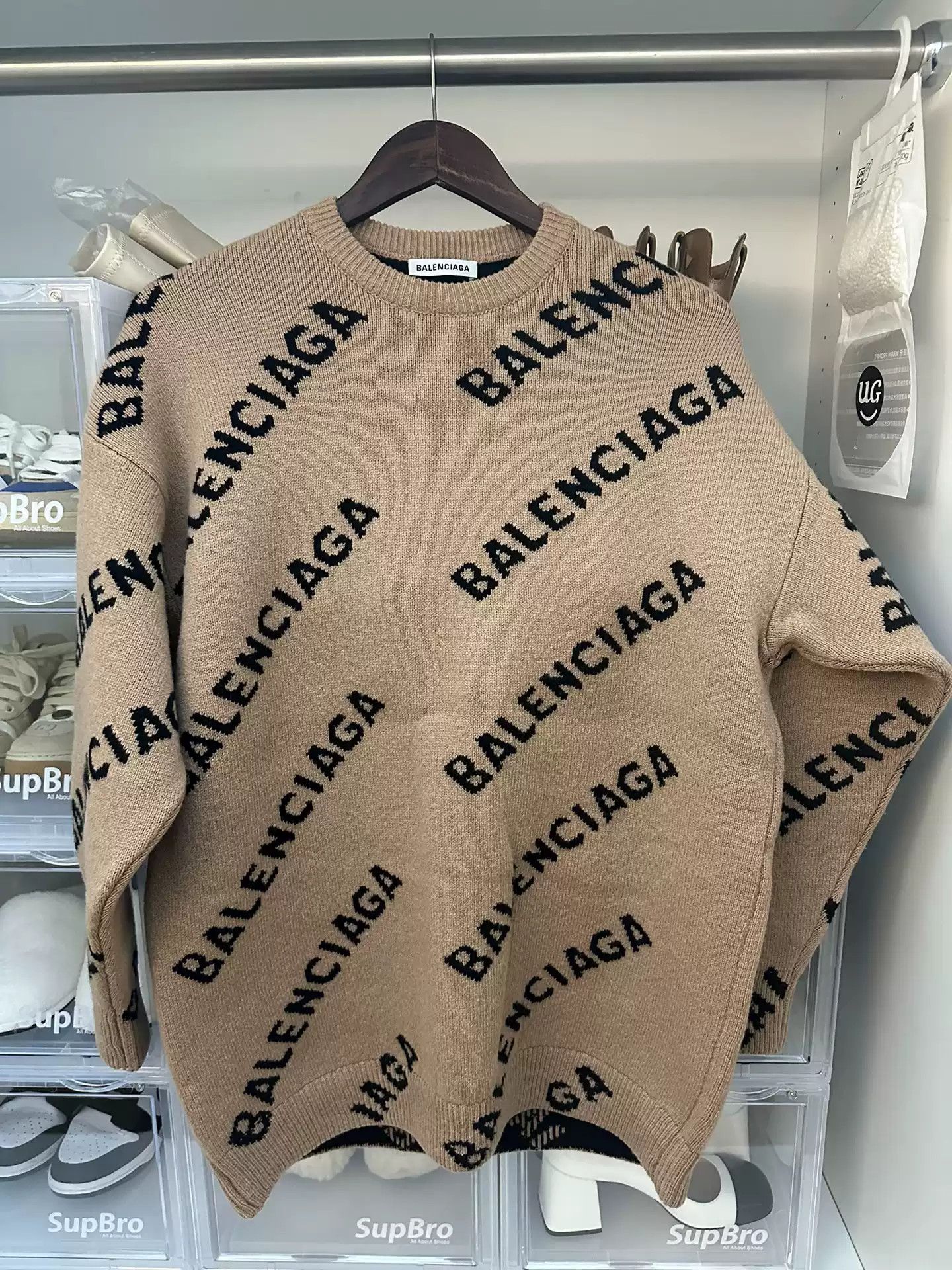 Balenciaga Logo Balenciaga Maglione Beige Balenciaga Knits