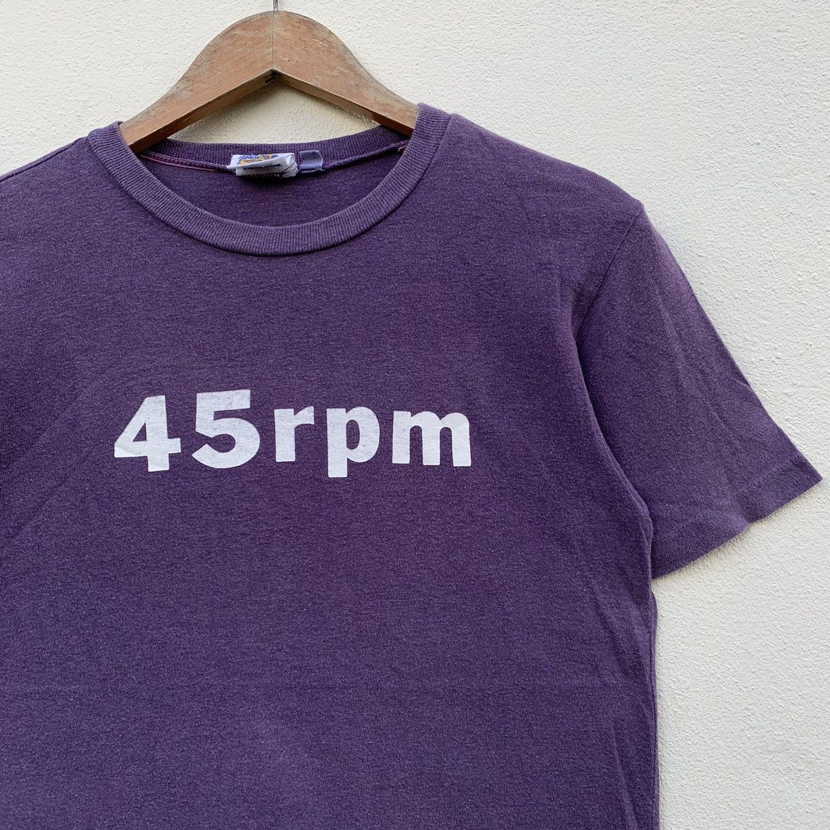 45rpm Vintage 45RPM SPELLOUT PURPLE T-shirt Size US S / EU 44-46 / 1 - 3 Thumbnail