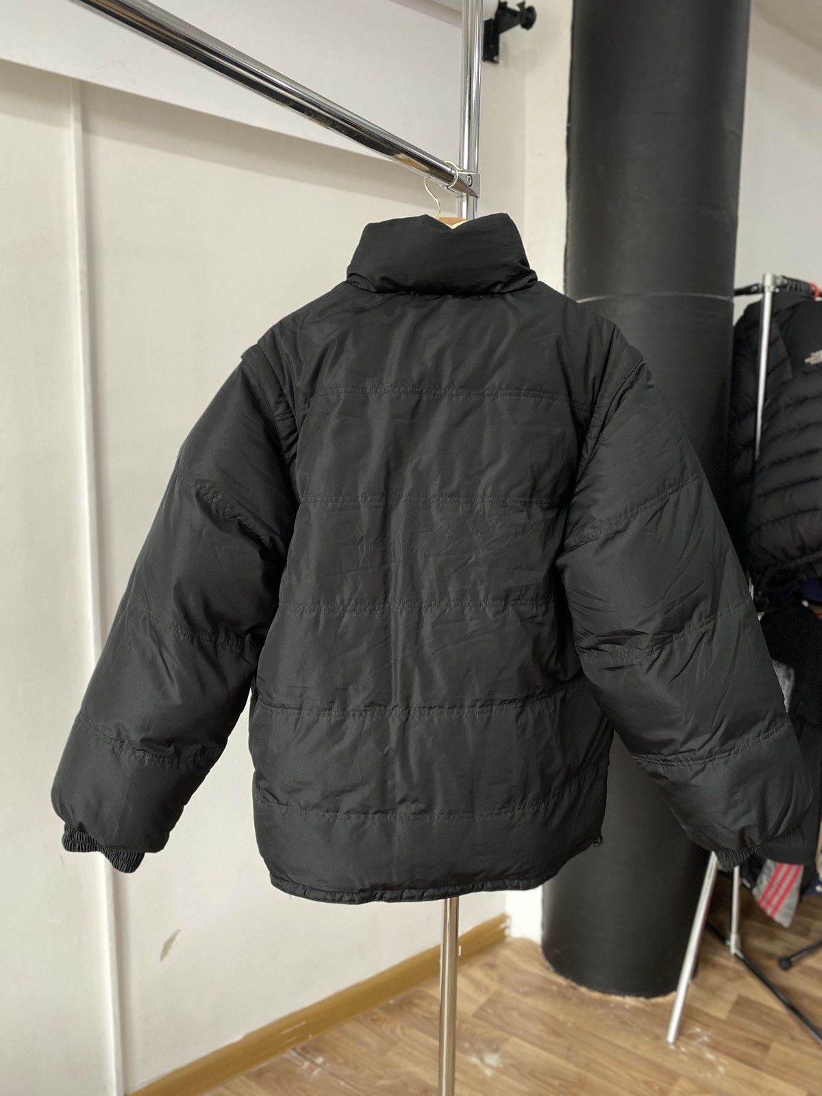 Lee × Vintage Two-Sided Lee Oversize Puffer Jacket/Vest Cream and Black Size US XXL / EU 58 / 5 - 14 Thumbnail