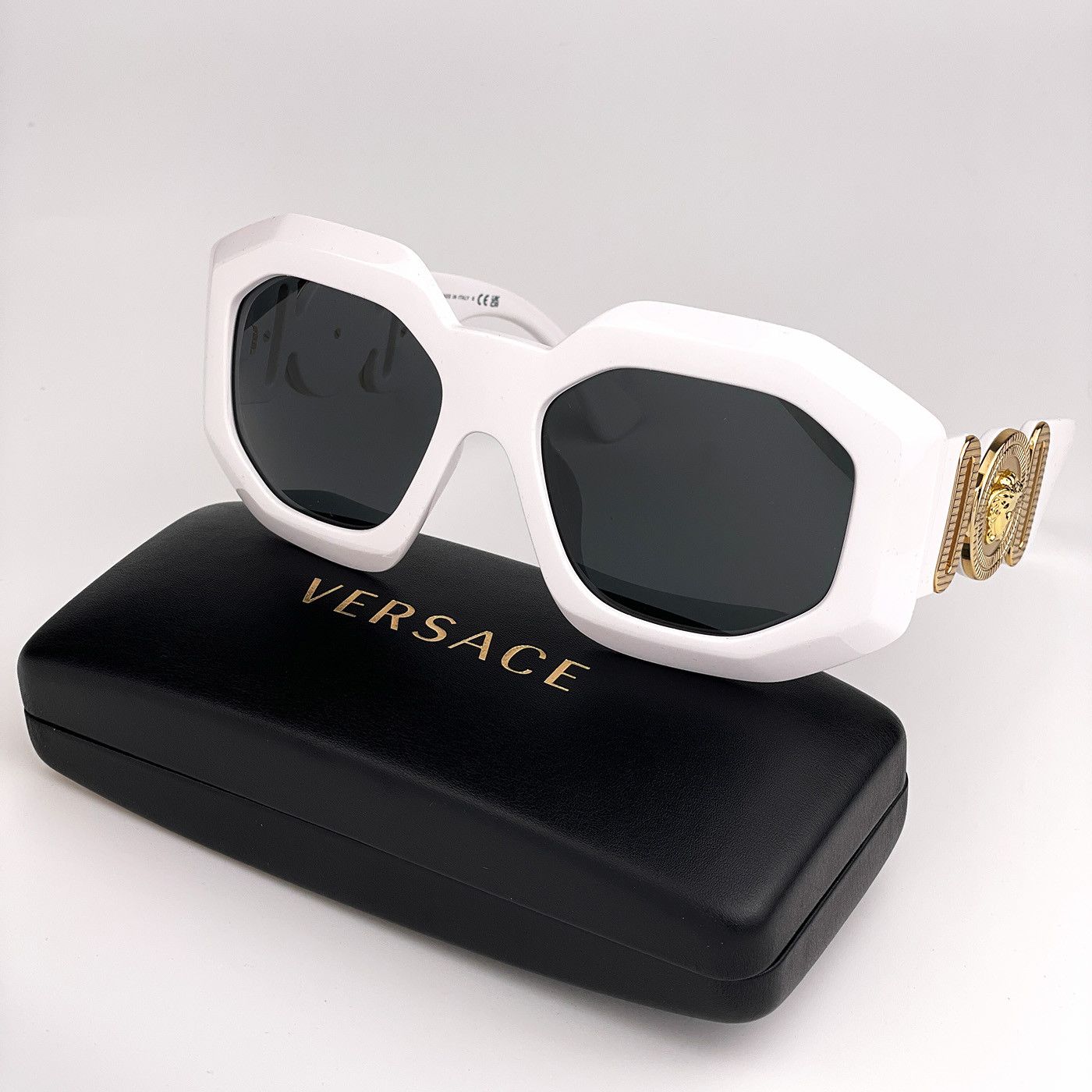 NEW VERSACE WOMEN\'S SUNGLASSES VE4414 314/87 OVAL MOD VE4418 WHITE Versace VE4474U M (52 - 20) with Grey lenses and White frame  main image 4