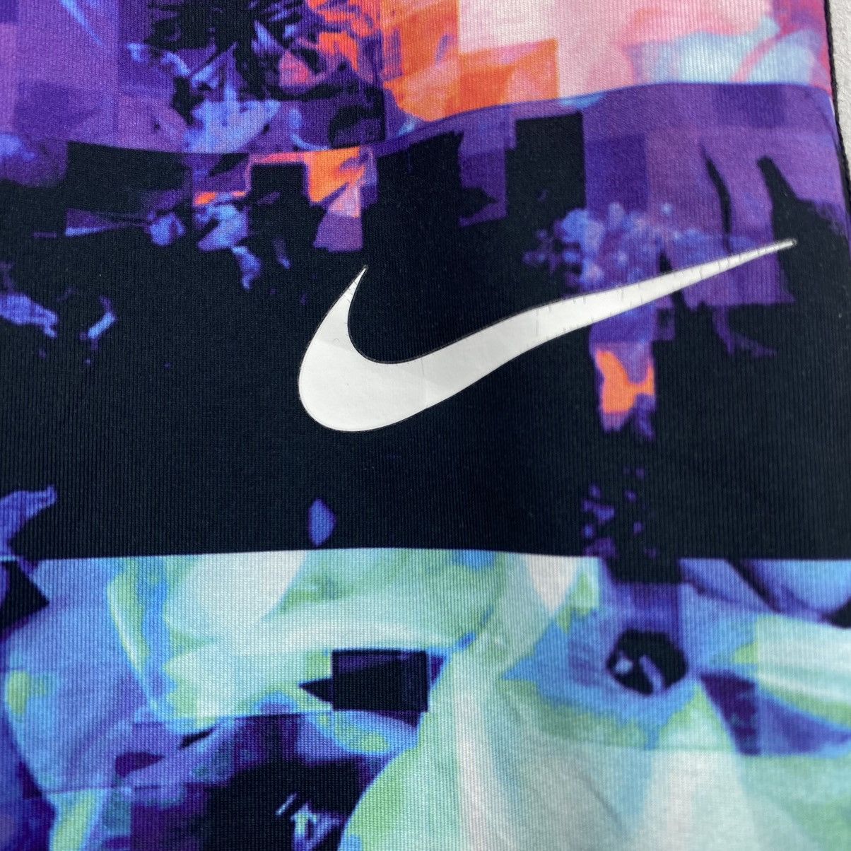 Nike NIKE DRI-FIT Overprint Design Three Quater Swim Tight Size US 27 - 4 Thumbnail