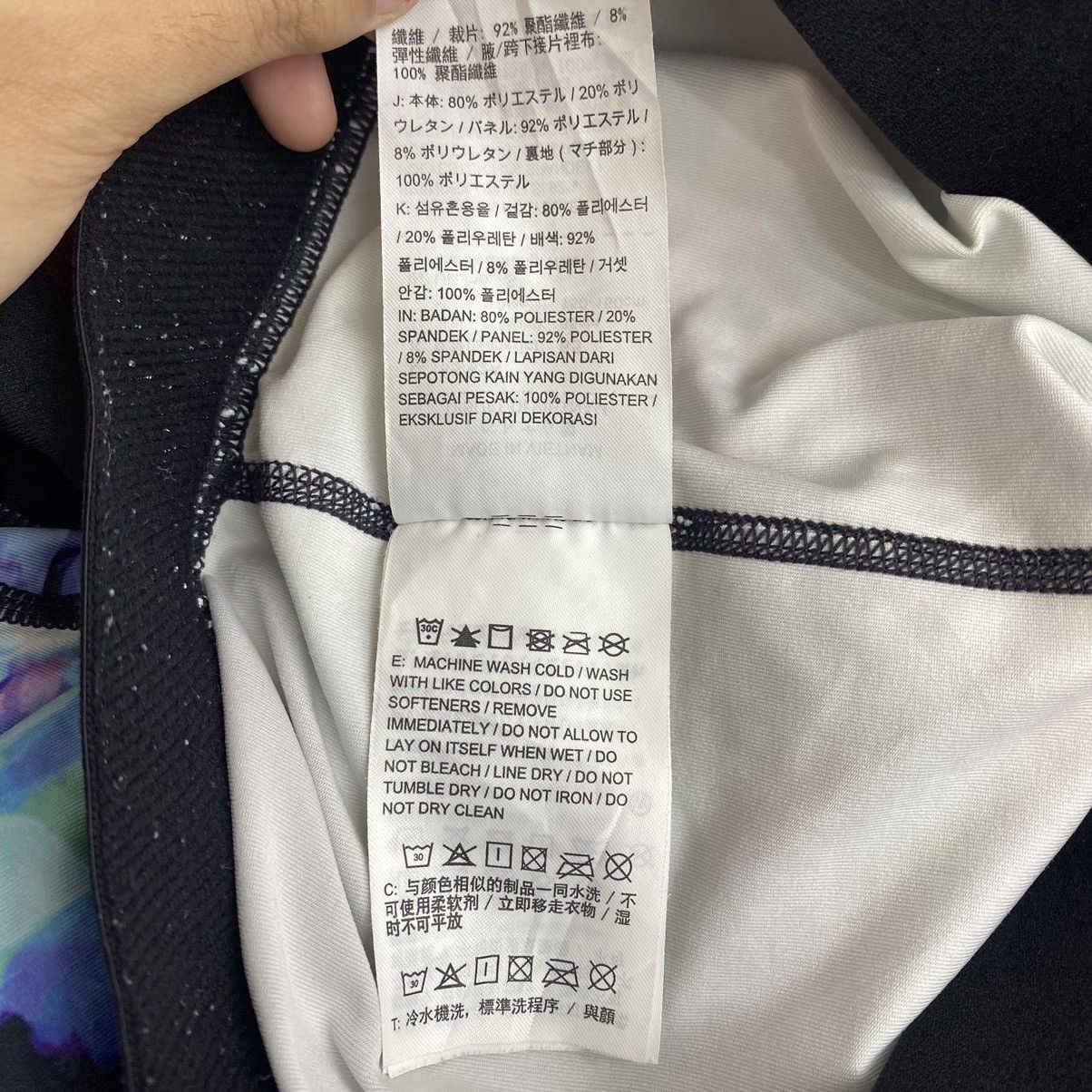 Nike NIKE DRI-FIT Overprint Design Three Quater Swim Tight Size US 27 - 7 Thumbnail