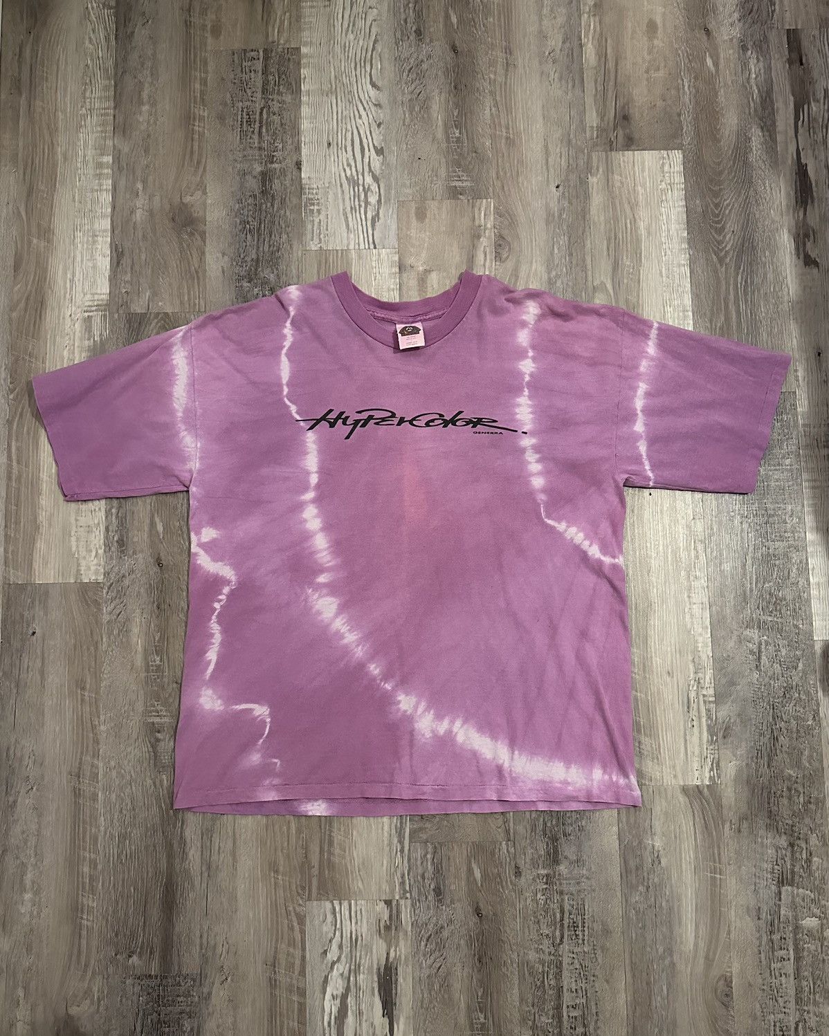 90S Hypercolor Tee – What Are Hypercolor Shirts And How Do They Work ...