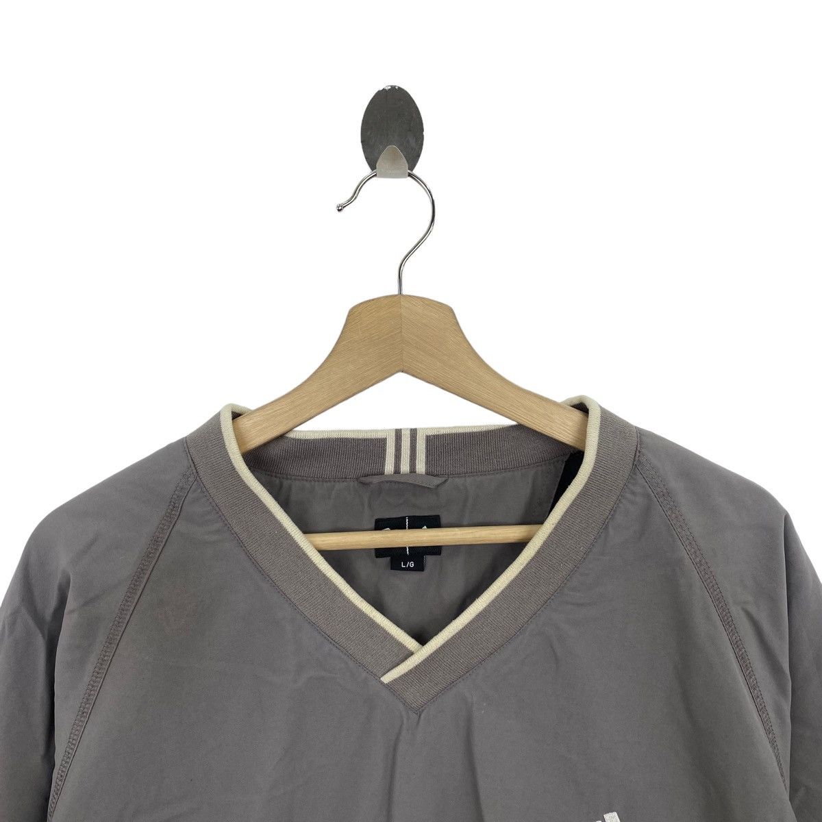 Adidas Vintage ADIDAS Logo Print V-neck Grey Fleece Sweatshirt Size US XL / EU 56 / 4 - 2 Thumbnail