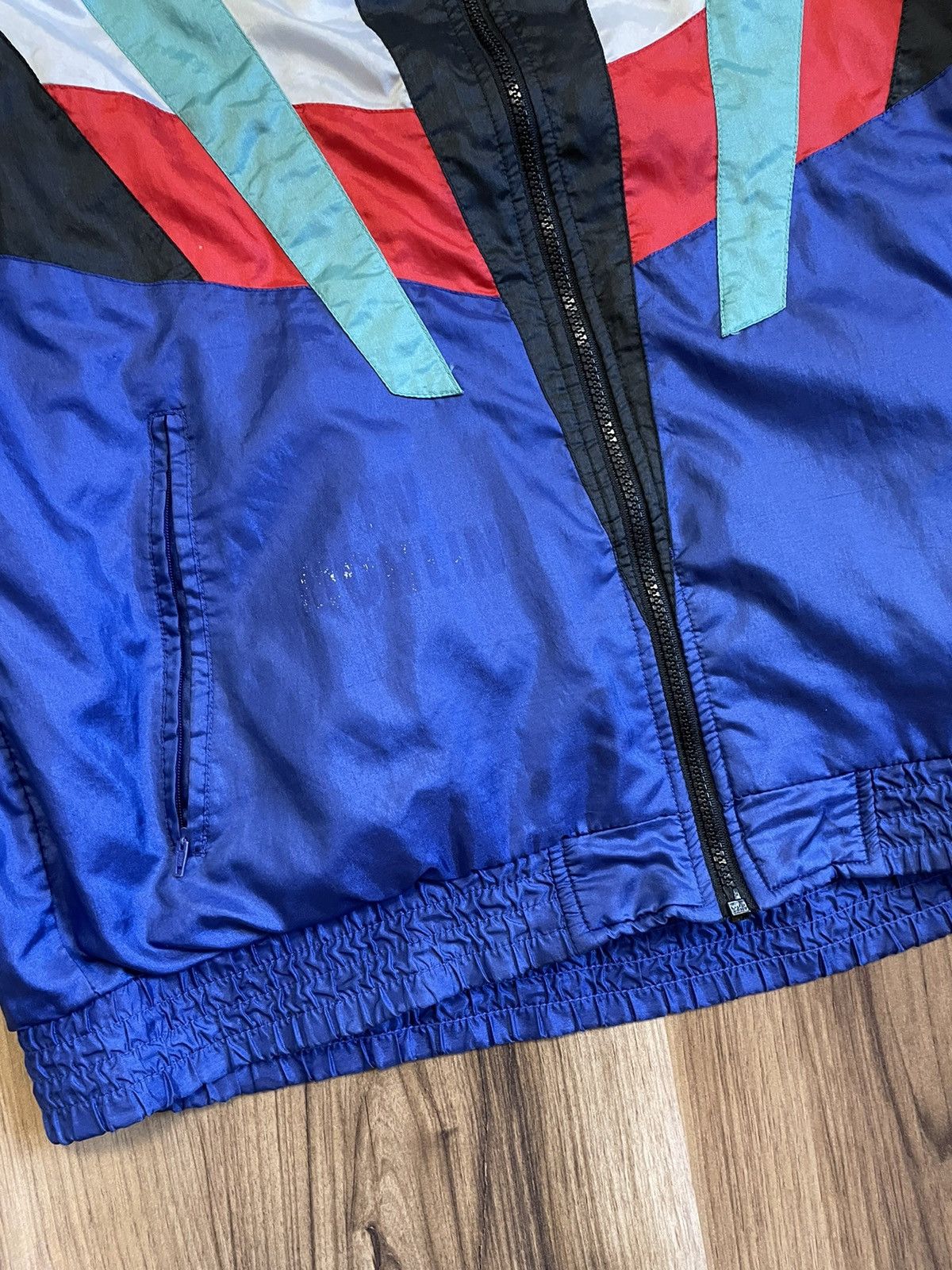 Adidas Vintage Adidas Zip Windbreaker Size M 90s Streetwear Hype Size US M / EU 48-50 / 2 - 7 Thumbnail